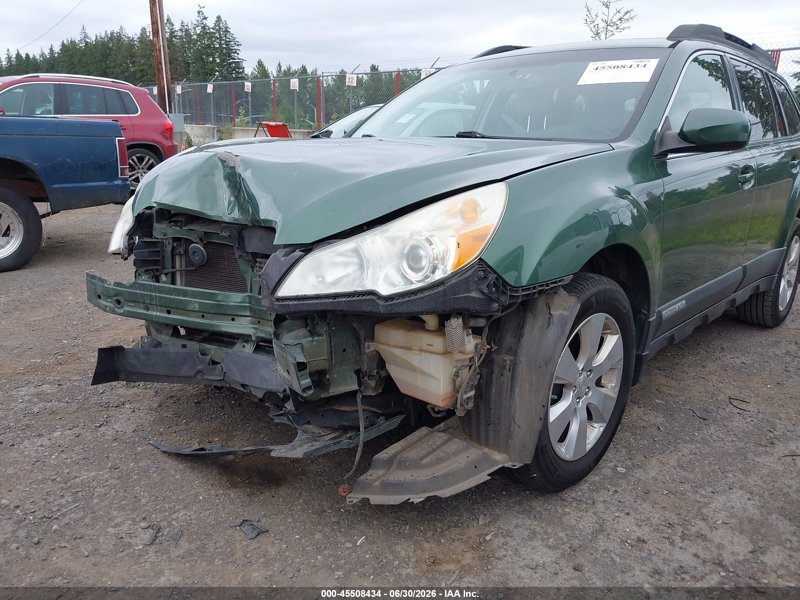 2010 Subaru Outback 2.5i Limited Green vin: 4S4BRBKC8A3316551