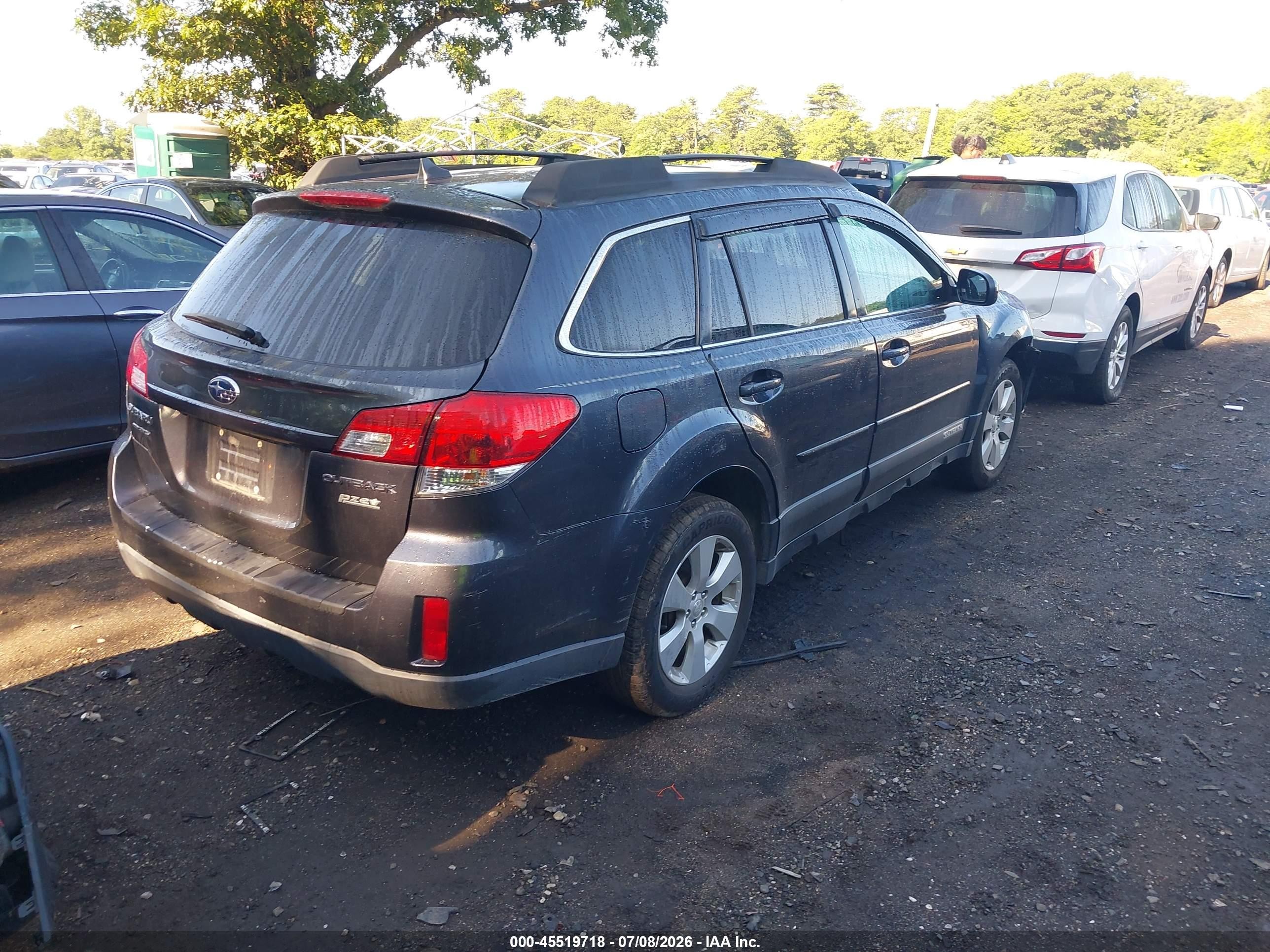2011 Subaru Outback 2.5i Limited Gray vin: 4S4BRBKC8B3421222