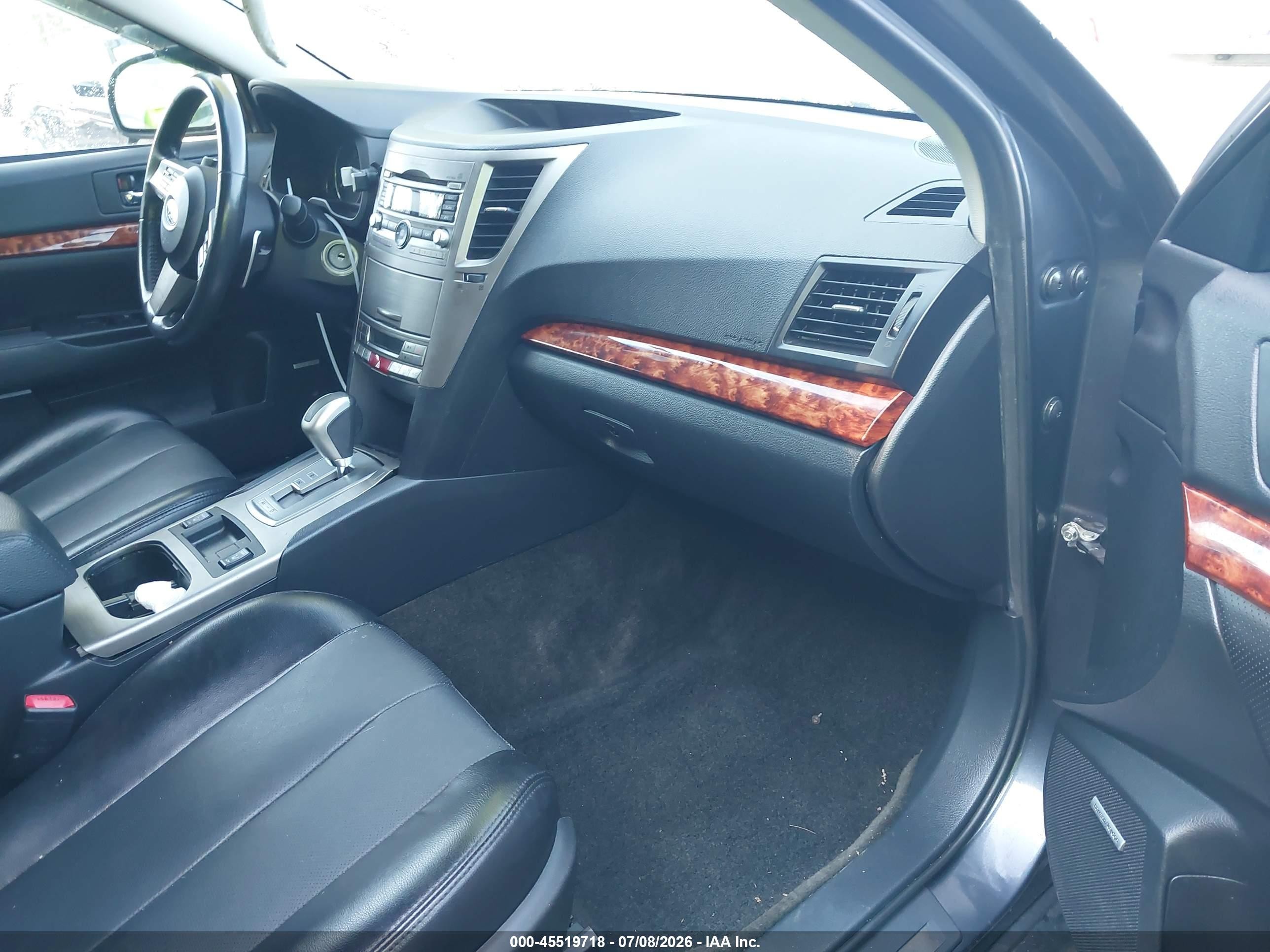 2011 Subaru Outback 2.5i Limited Gray vin: 4S4BRBKC8B3421222