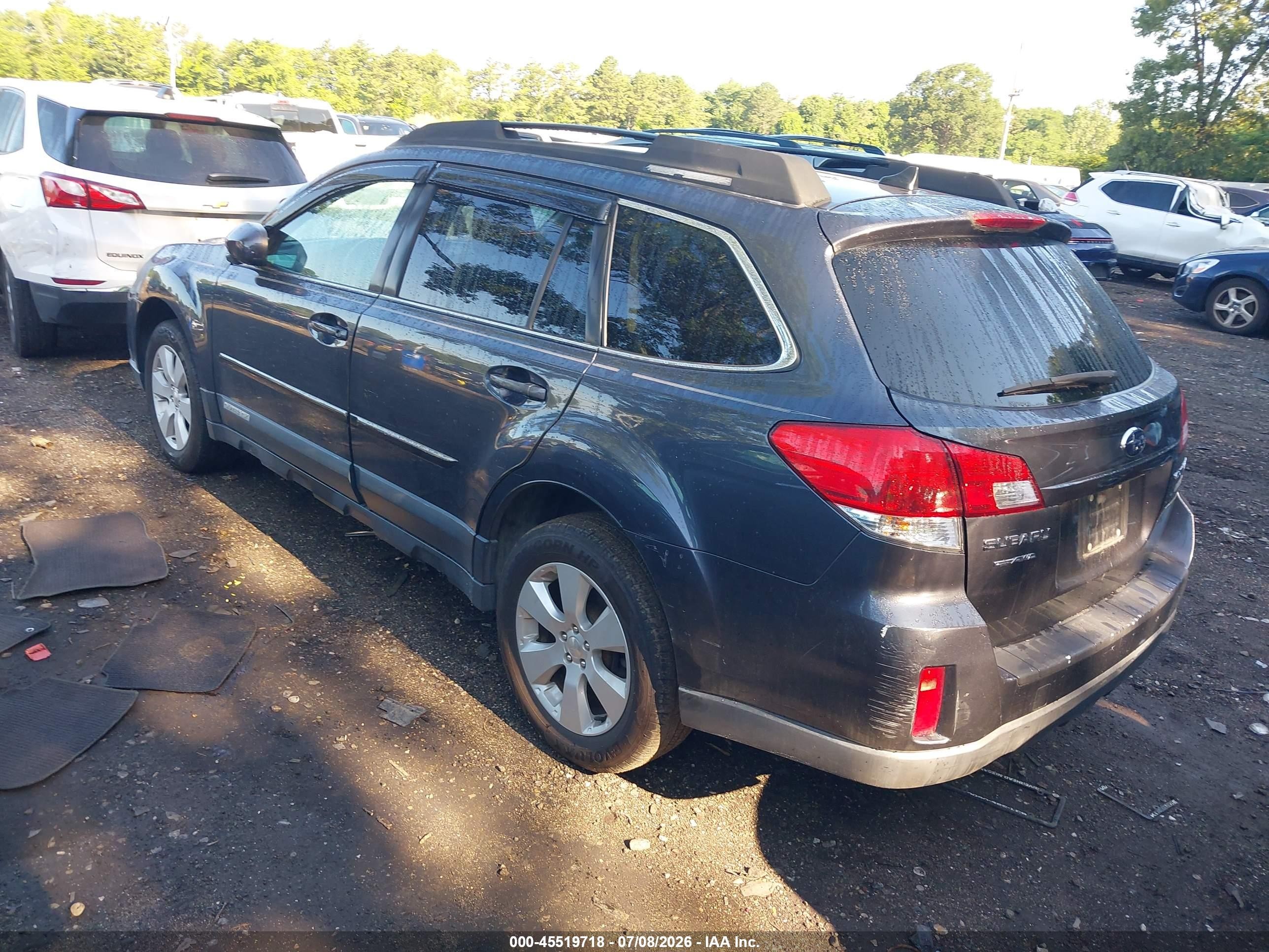 2011 Subaru Outback 2.5i Limited Gray vin: 4S4BRBKC8B3421222