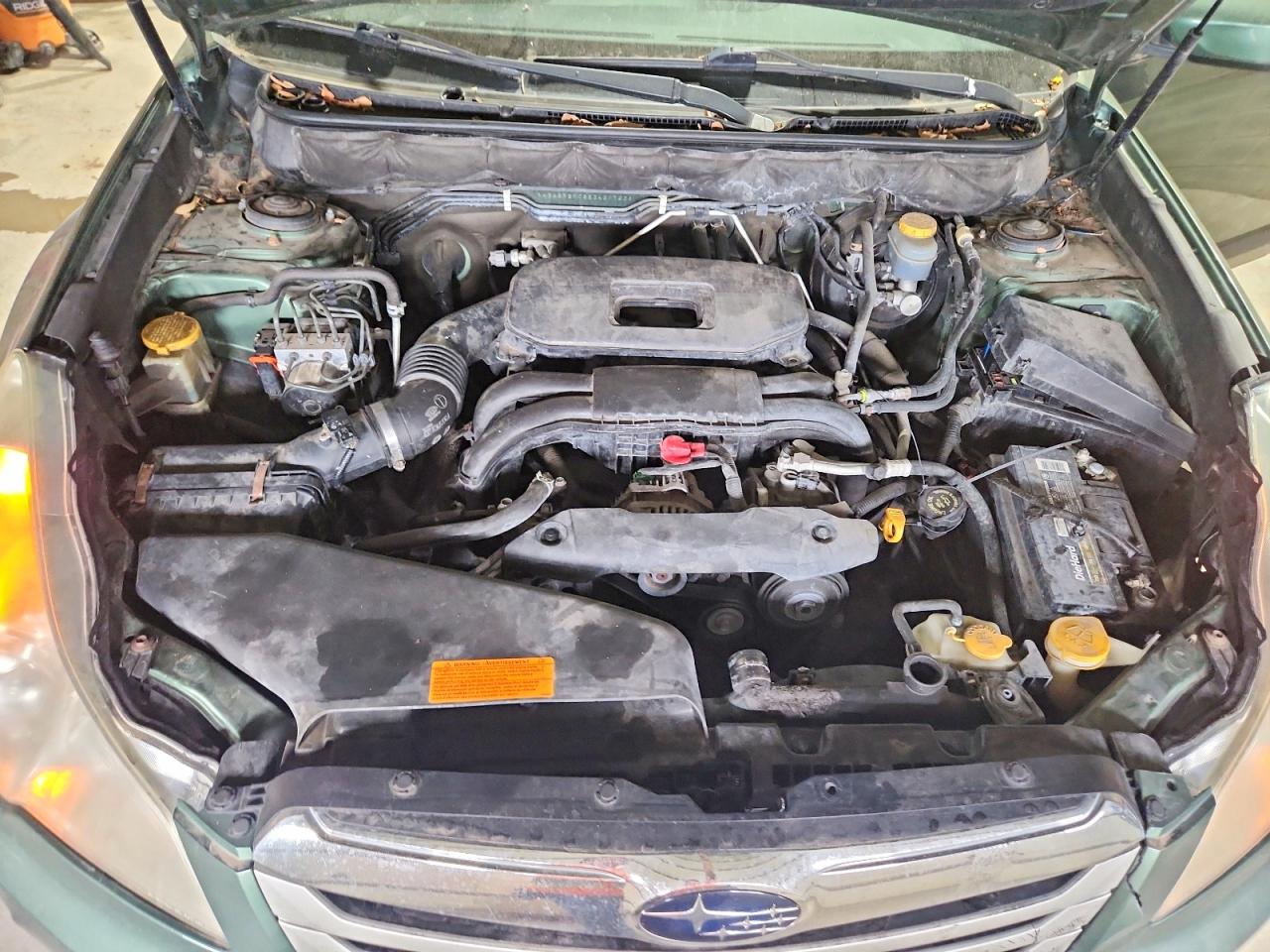 2011 Subaru Outback 2.5i Limited Green vin: 4S4BRBKC8B3421723