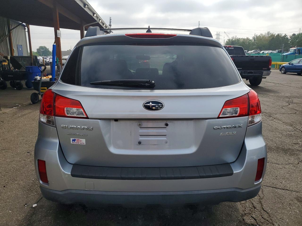 2012 Subaru Outback 2.5i Limited Серебряный vin: 4S4BRBKC8C3283313