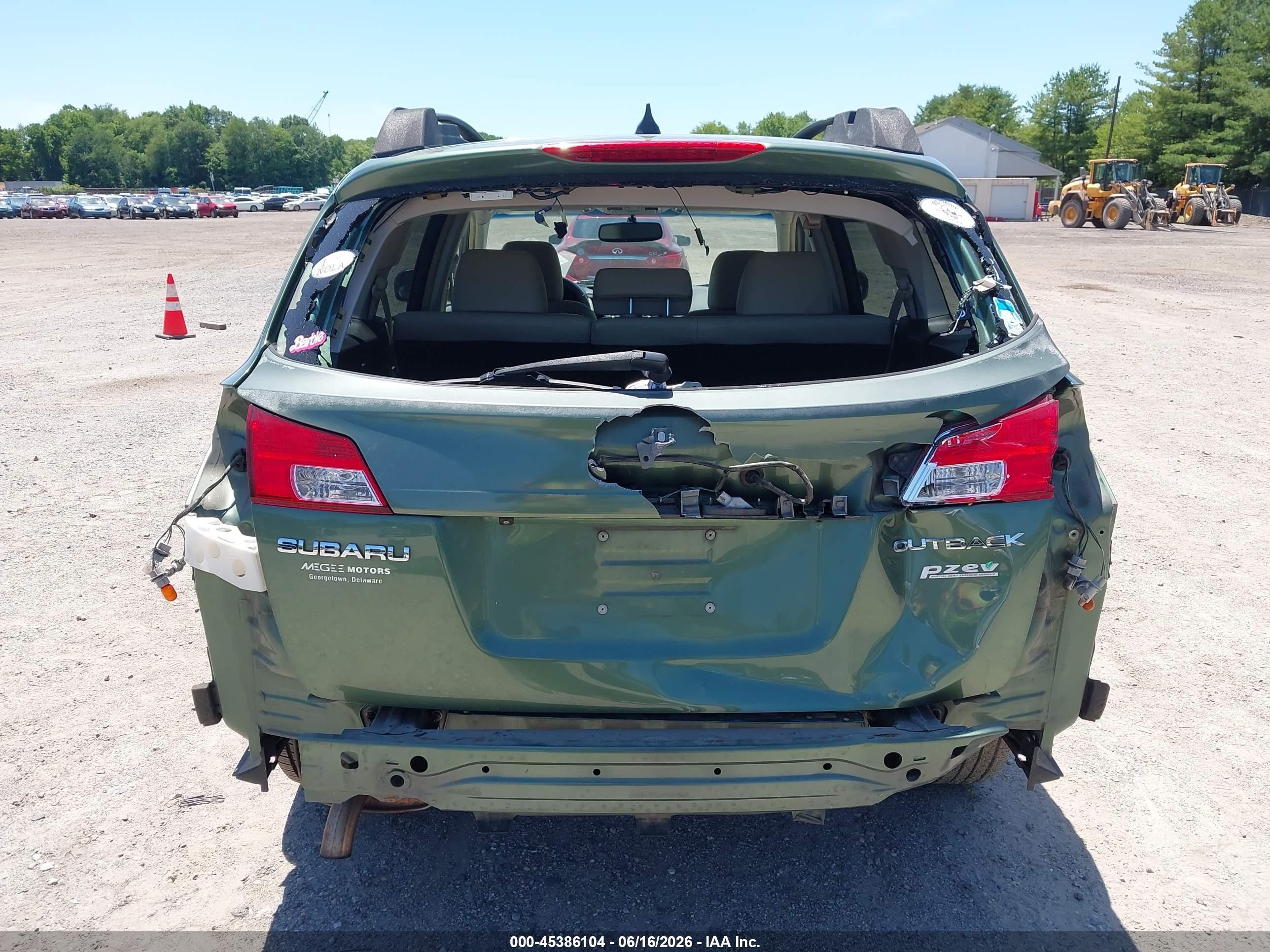2013 Subaru Outback 2.5i Limited Green vin: 4S4BRBKC8D3228734