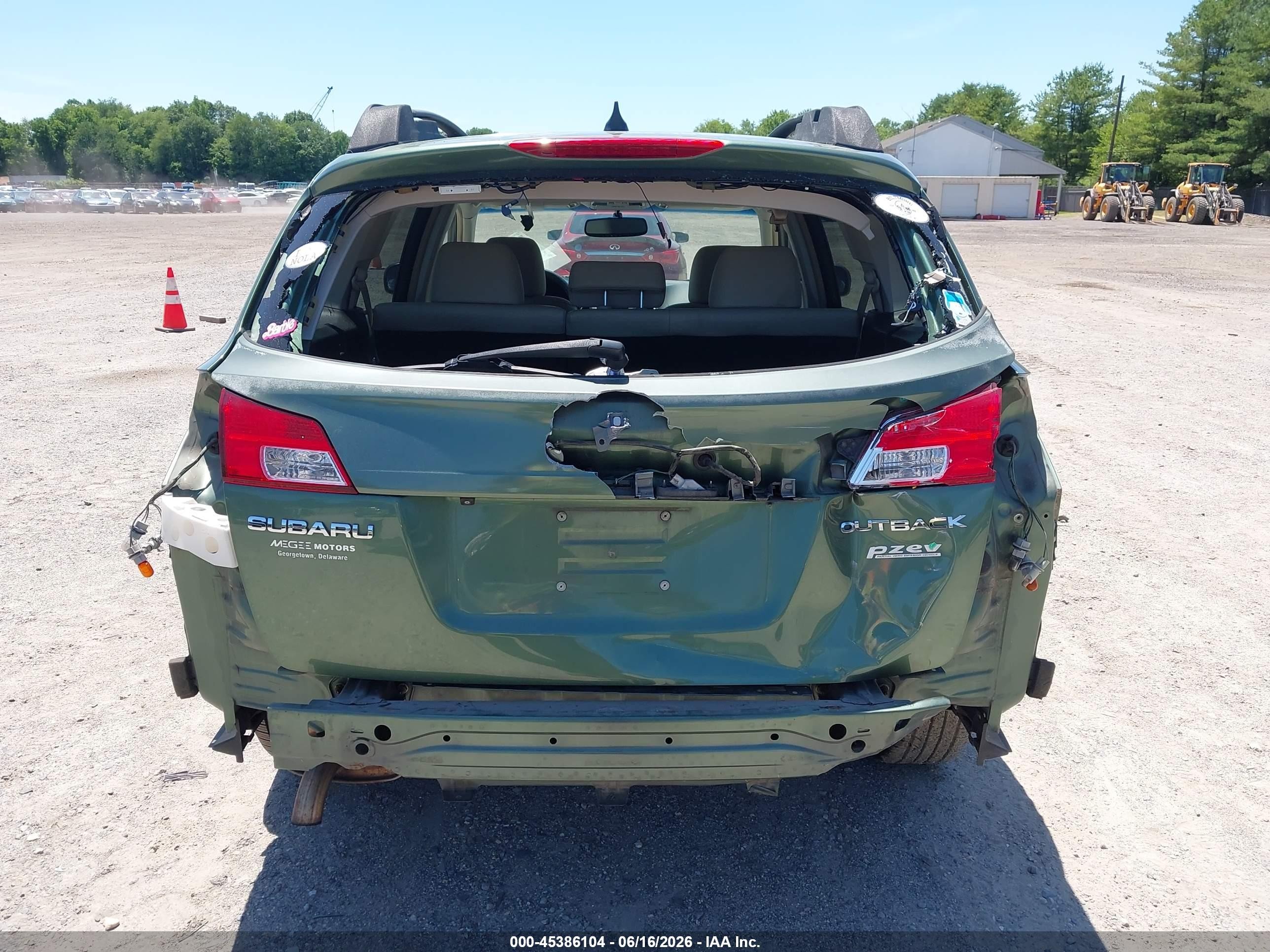 2013 Subaru Outback 2.5i Limited Green vin: 4S4BRBKC8D3228734