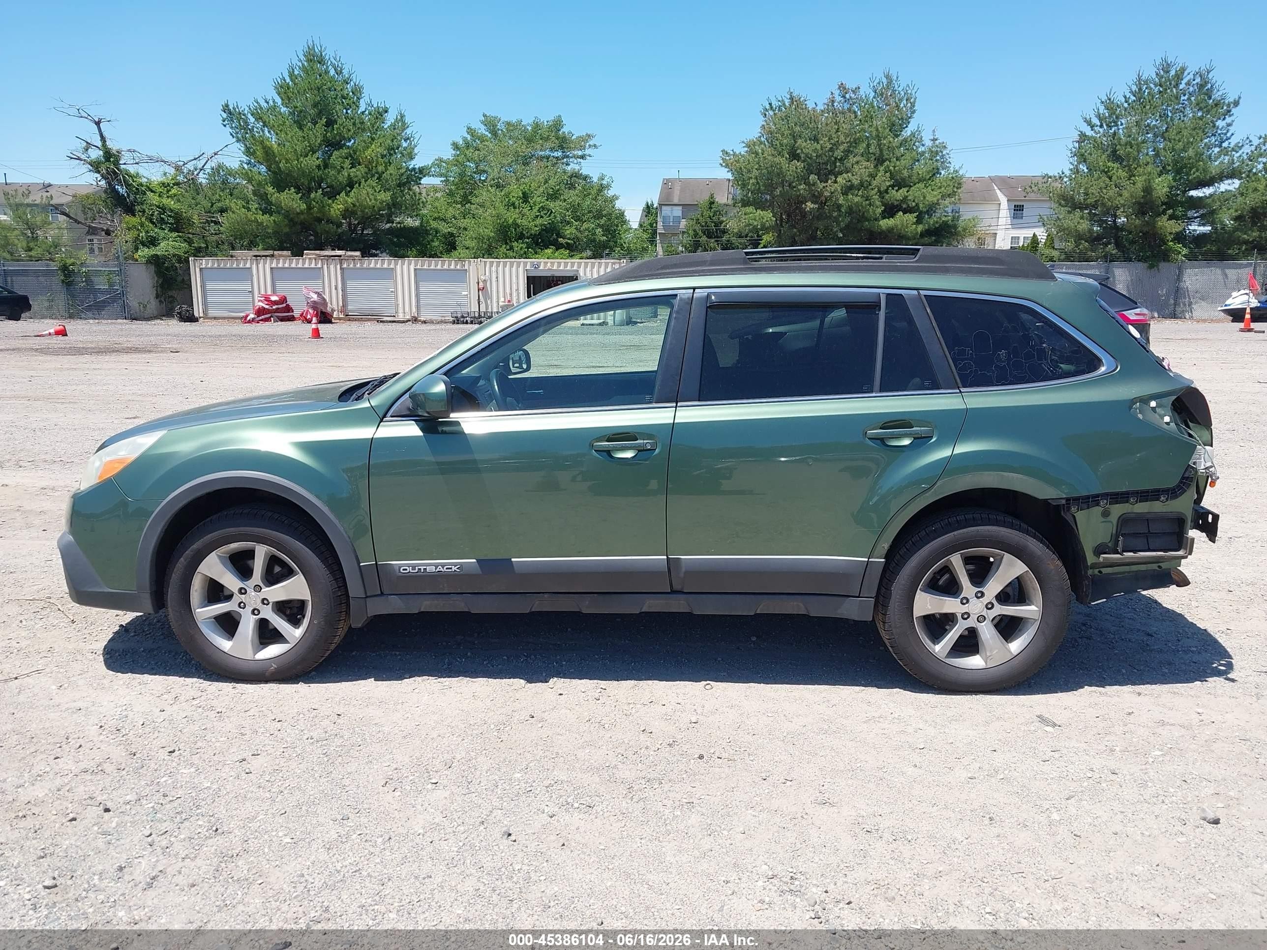 2013 Subaru Outback 2.5i Limited Green vin: 4S4BRBKC8D3228734