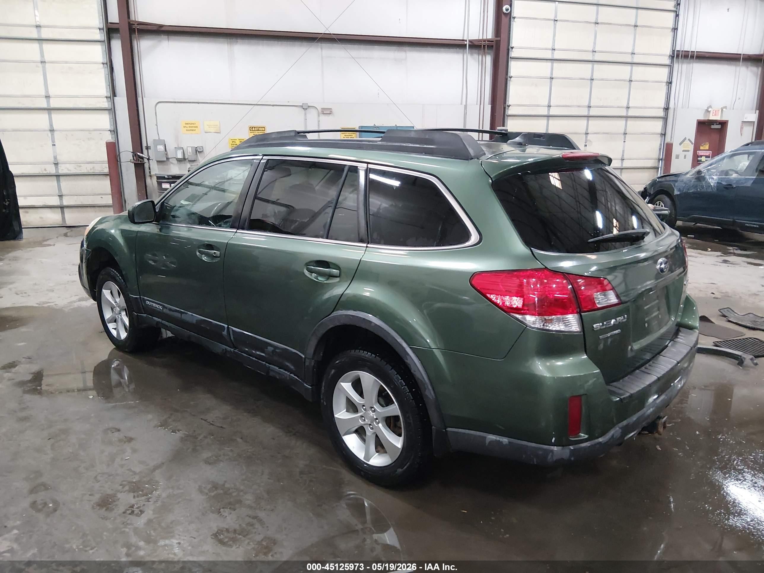 2013 Subaru Outback 2.5i Limited Green vin: 4S4BRBKC8D3324895