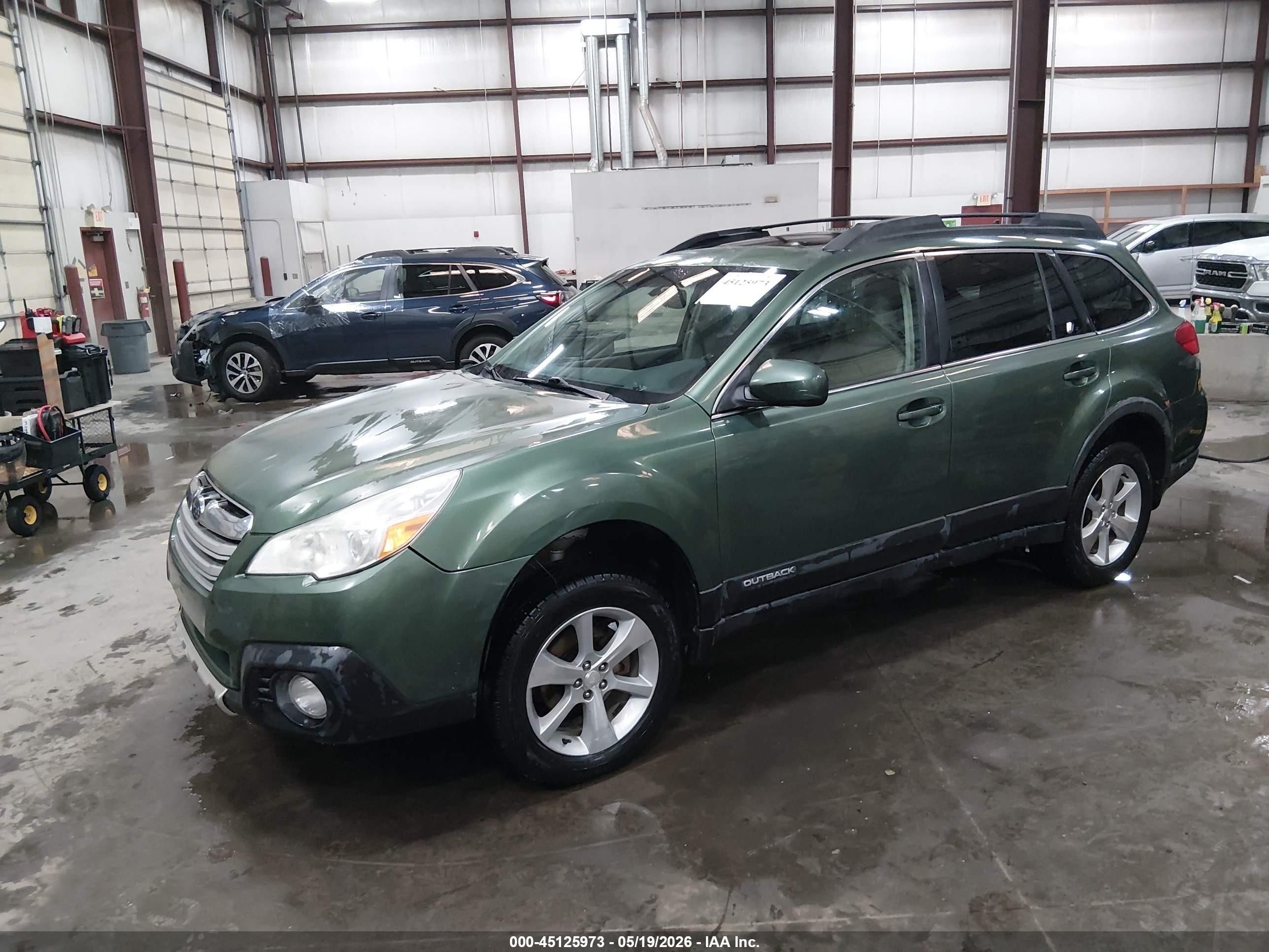 2013 Subaru Outback 2.5i Limited Green vin: 4S4BRBKC8D3324895