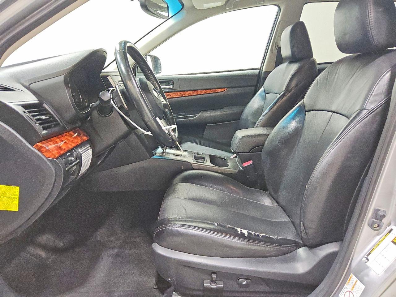 2011 Subaru Outback 2.5i Limited Серый vin: 4S4BRBKC9B3315183