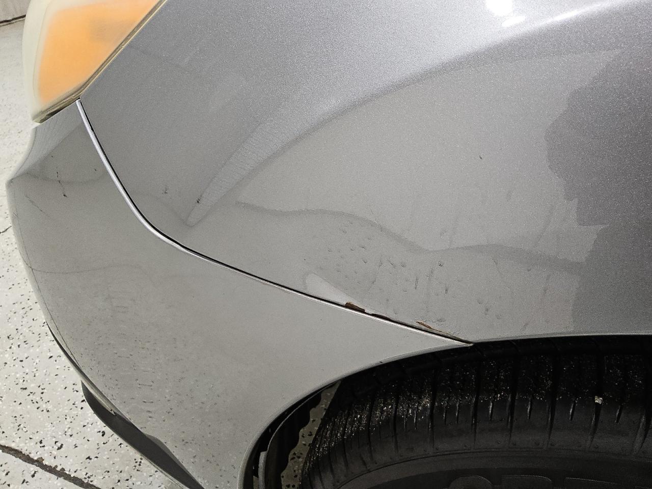 2011 Subaru Outback 2.5i Limited Серый vin: 4S4BRBKC9B3315183 Damage: Left Front Fender, Dent(S) W/ Paint Dmg, 7 To 8 Inches