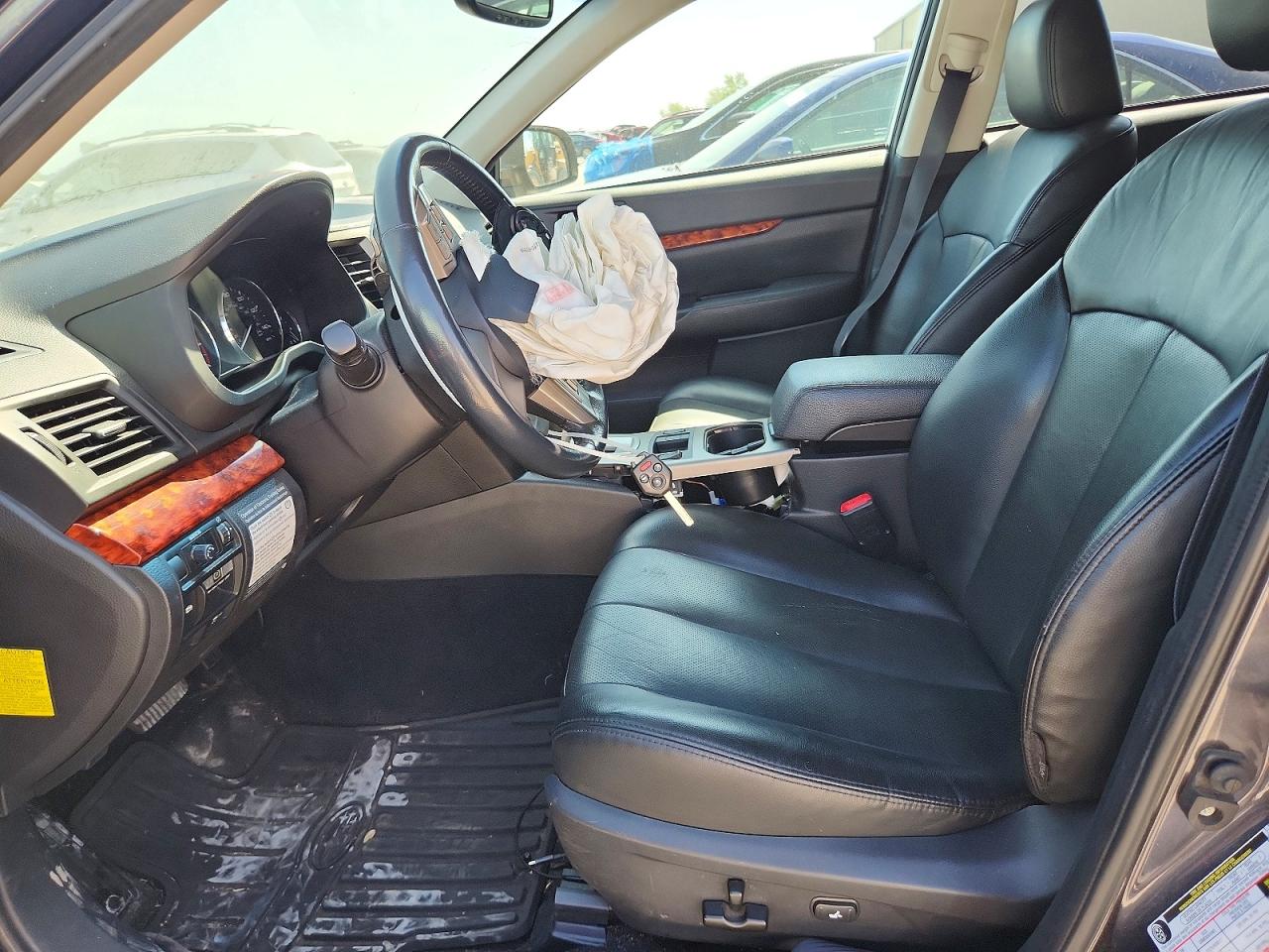 2011 Subaru Outback 2.5i Limited Угольный vin: 4S4BRBKC9B3336132