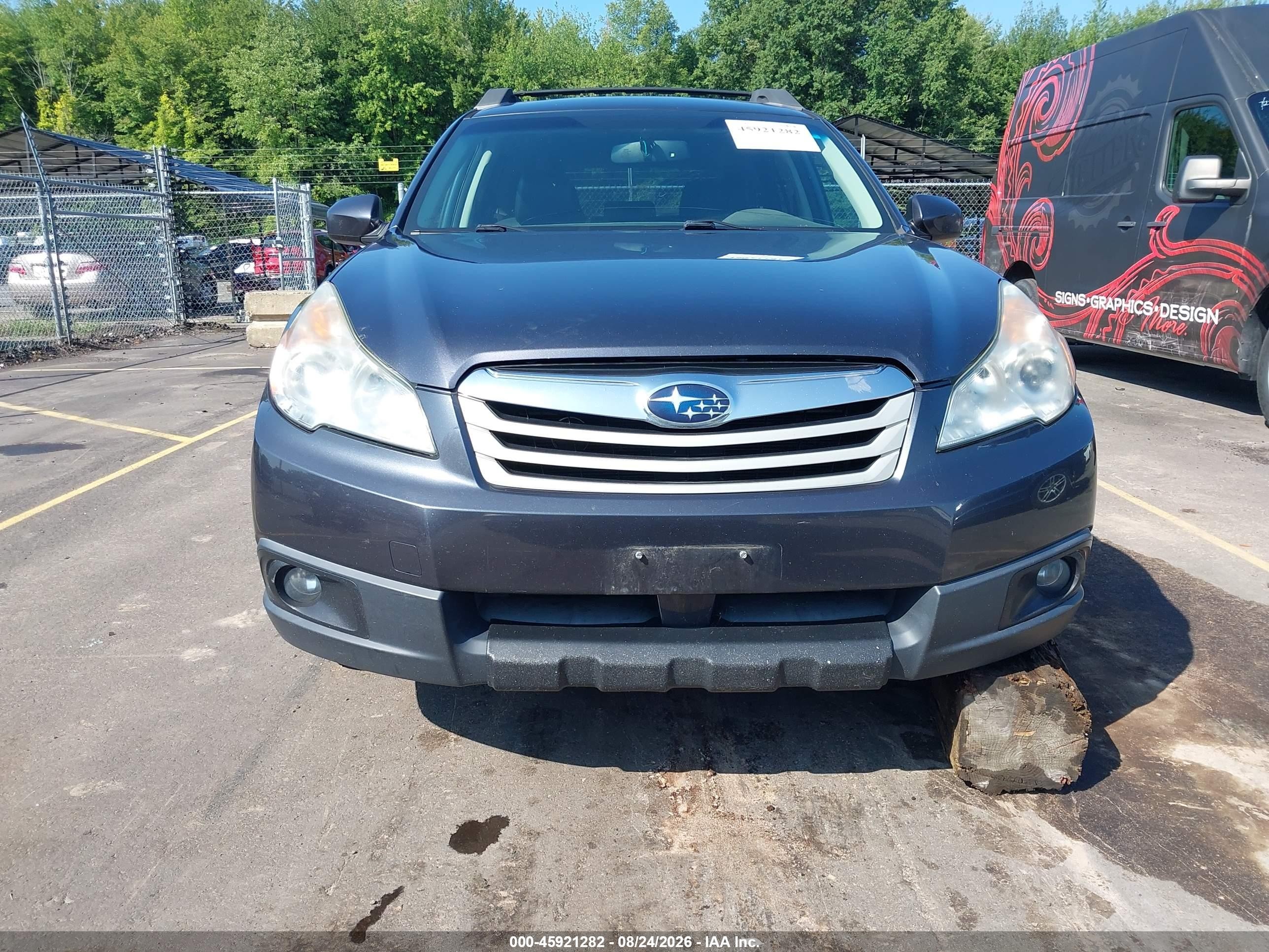 2011 Subaru Outback 2.5i Limited Серый vin: 4S4BRBKC9B3373956