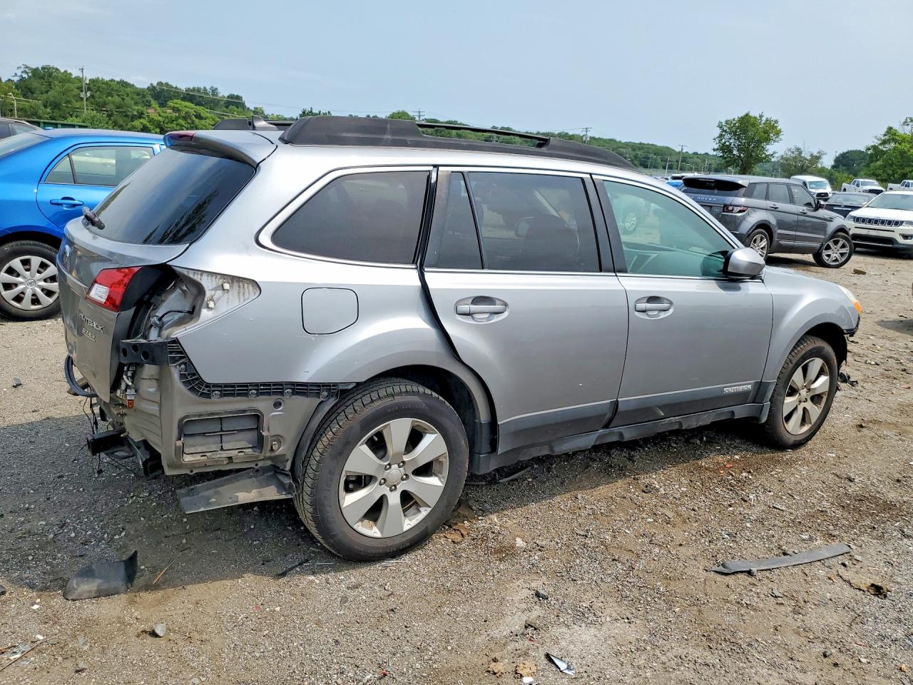 2011 Subaru Outback 2.5i Limited Silver vin: 4S4BRBKC9B3378722