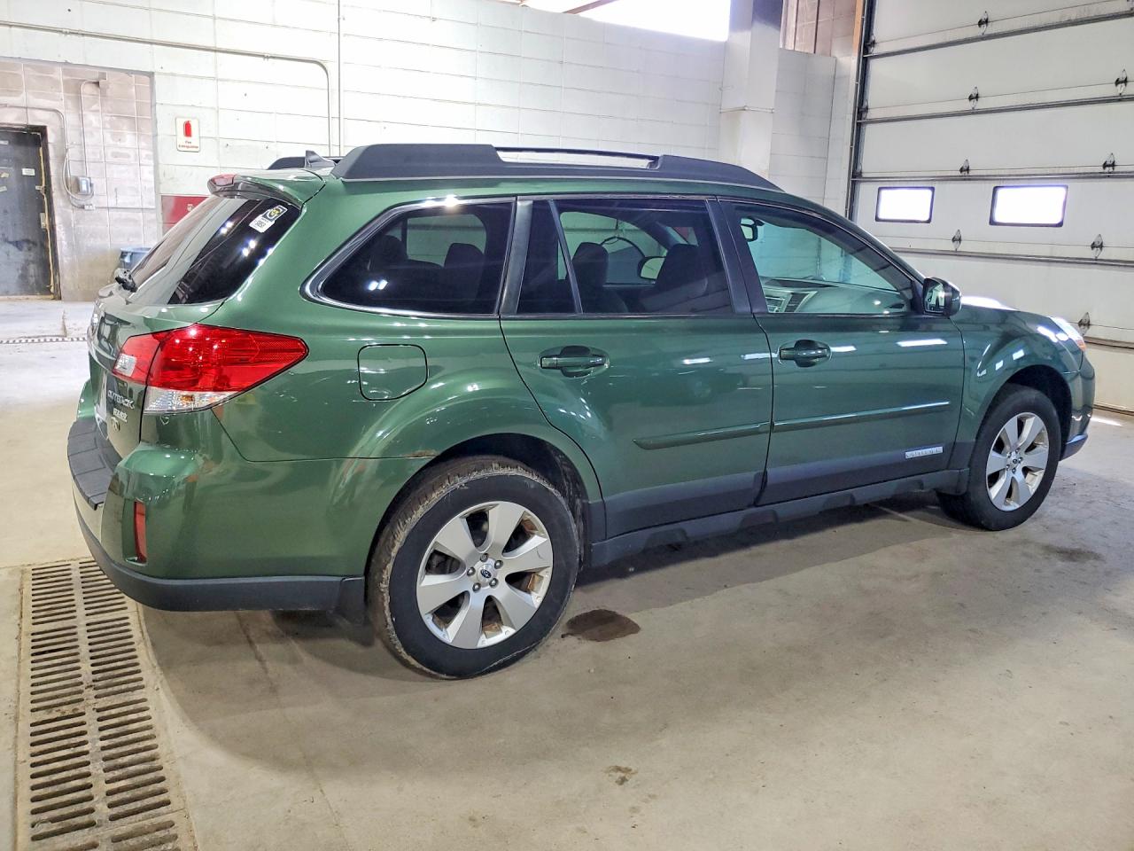 2011 Subaru Outback 2.5i Limited Green vin: 4S4BRBKC9B3446260