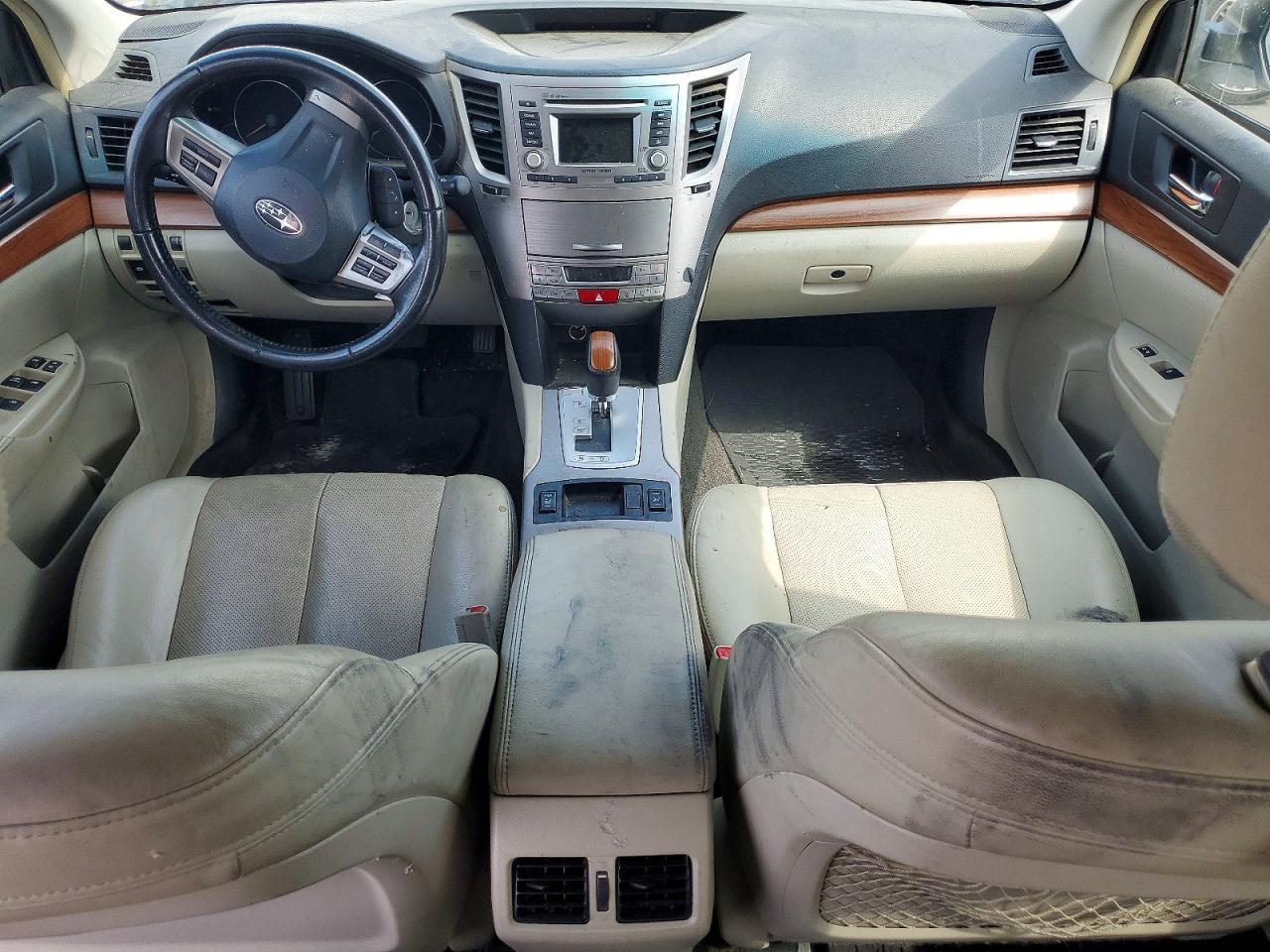 2013 Subaru Outback 2.5i Limited White vin: 4S4BRBKC9D3313601