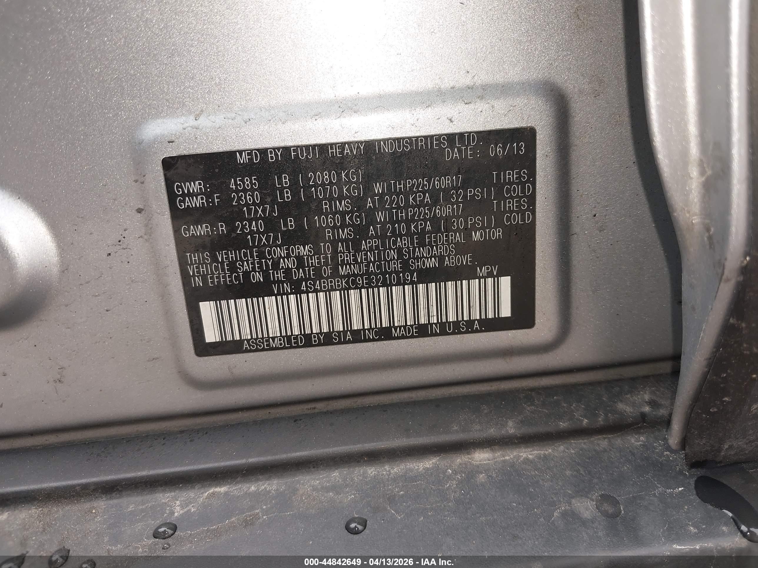 2014 Subaru Outback 2.5i Limited Gray vin: 4S4BRBKC9E3210194