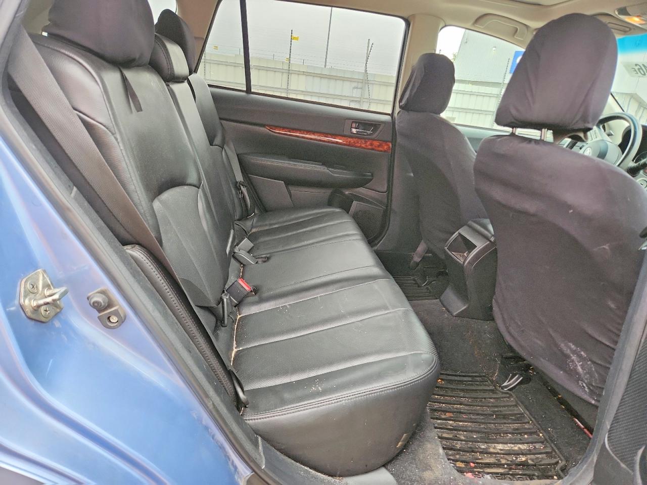 2010 Subaru Outback 2.5i Limited Blue vin: 4S4BRBKCXA3323694