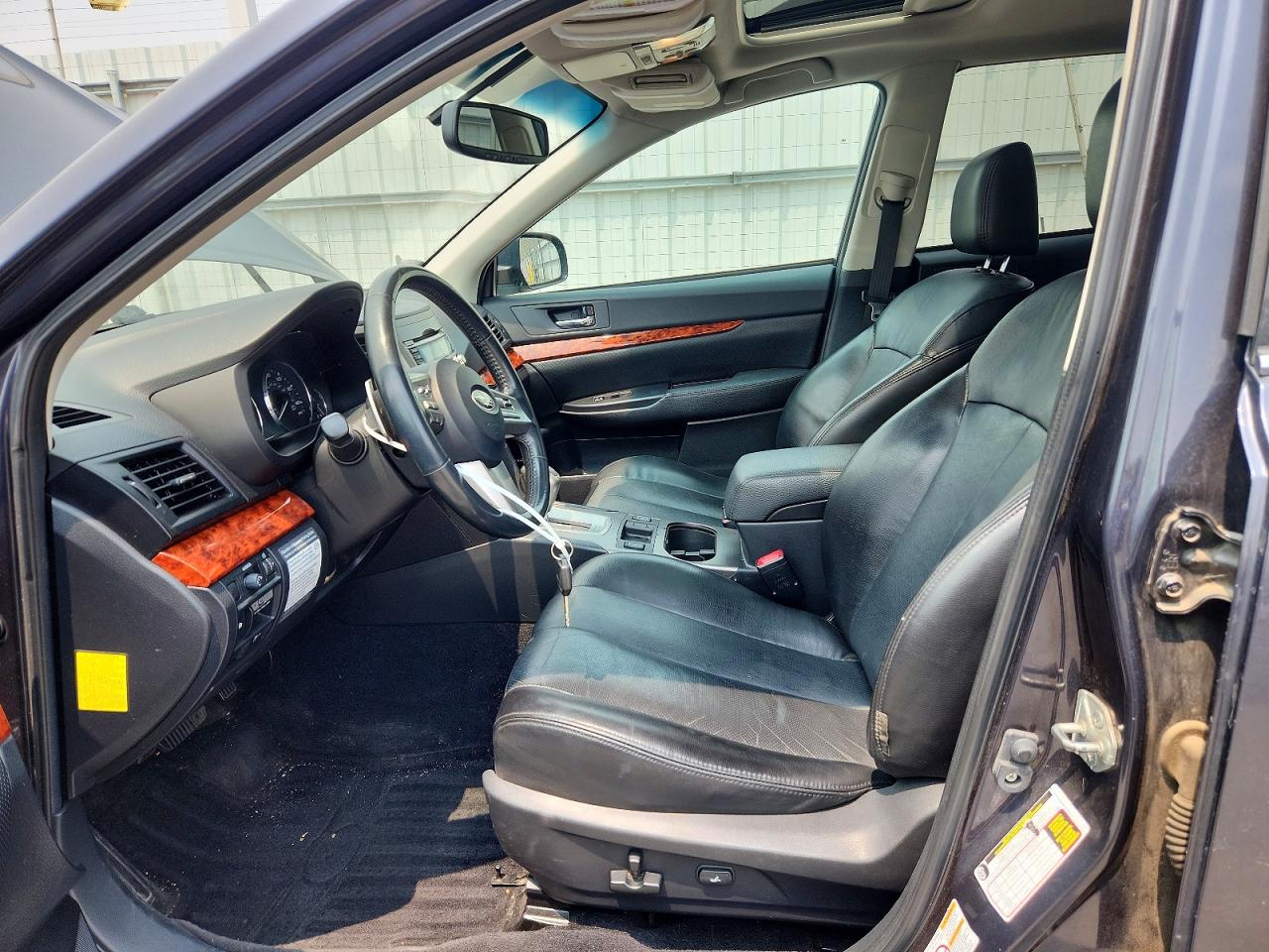 2011 Subaru Outback 2.5i Limited Charcoal vin: 4S4BRBKCXB3314303