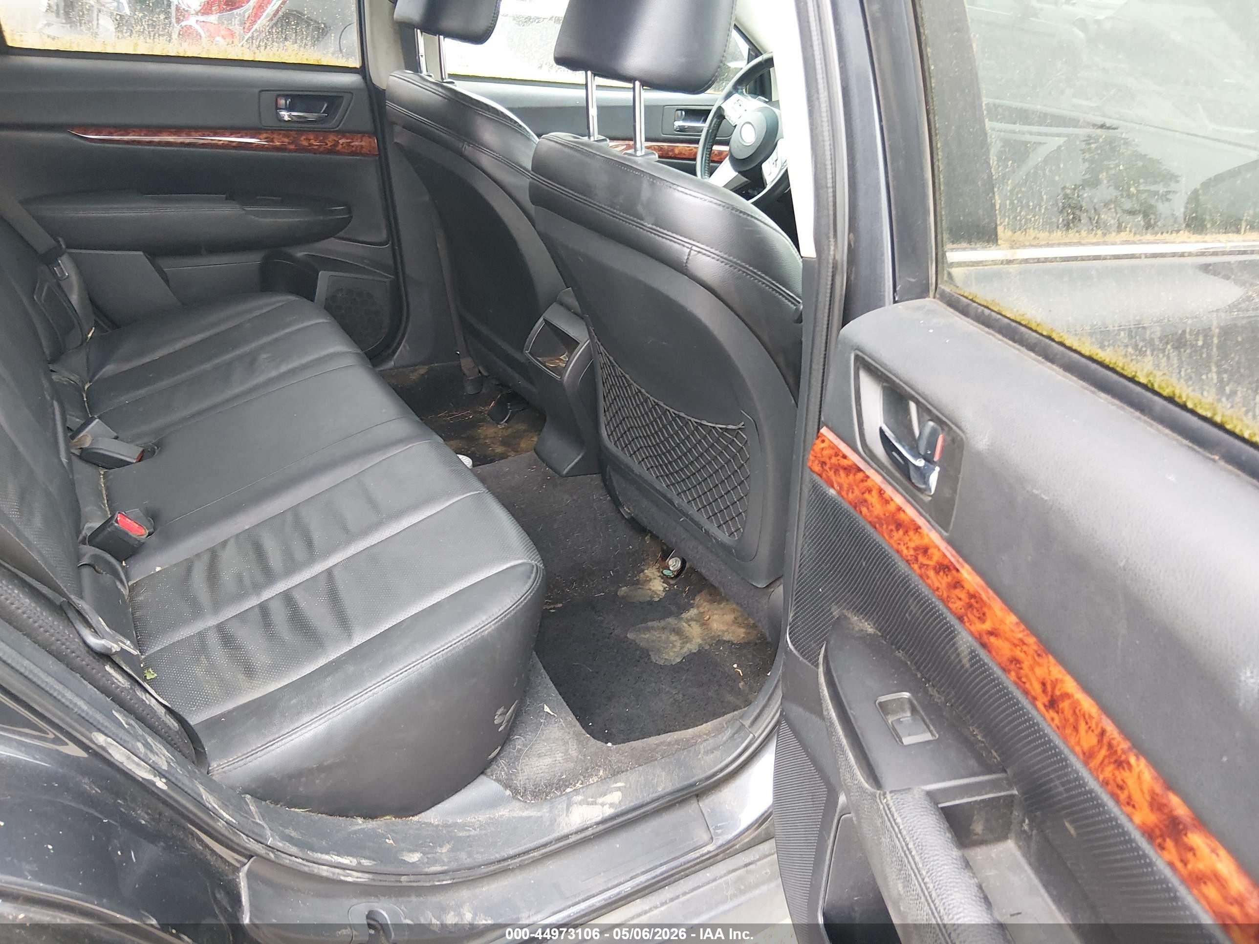 2011 Subaru Outback 2.5i Limited Dark Blue vin: 4S4BRBKCXB3357264
