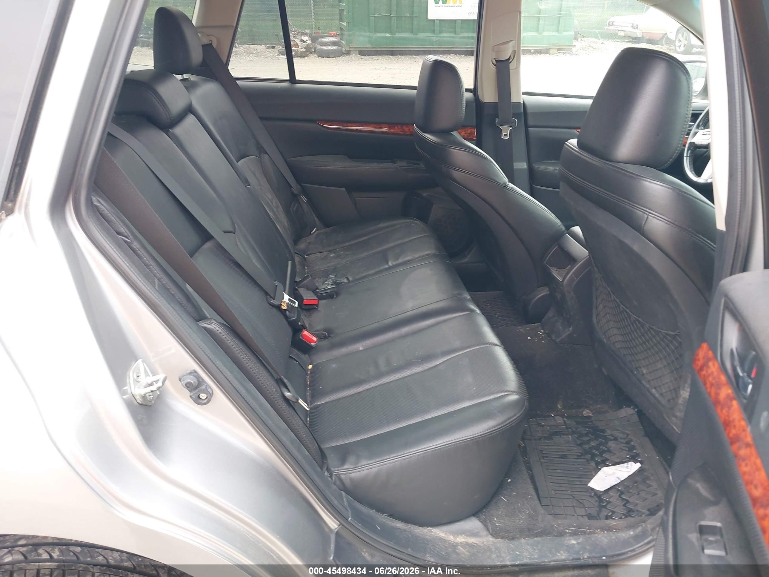 2011 Subaru Outback 2.5i Limited Gray vin: 4S4BRBKCXB3362111