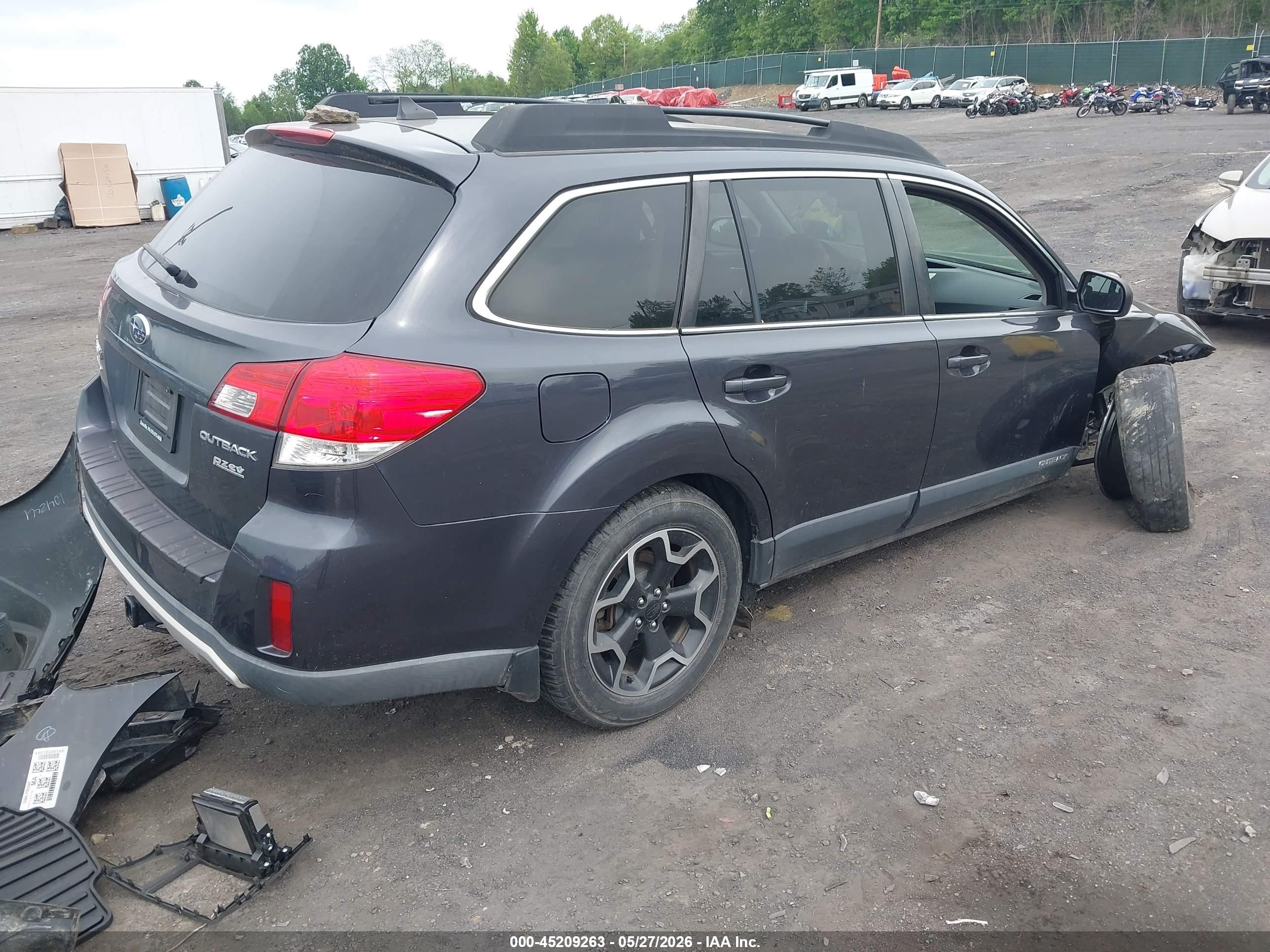 2012 Subaru Outback 2.5i Limited Gray vin: 4S4BRBKCXC3213277