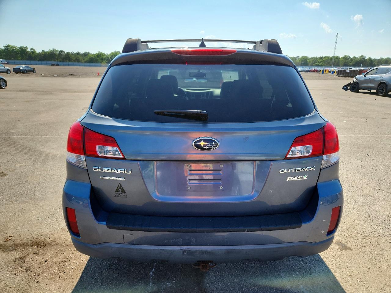 2013 Subaru Outback 2.5i Limited Blue vin: 4S4BRBKCXD3200255