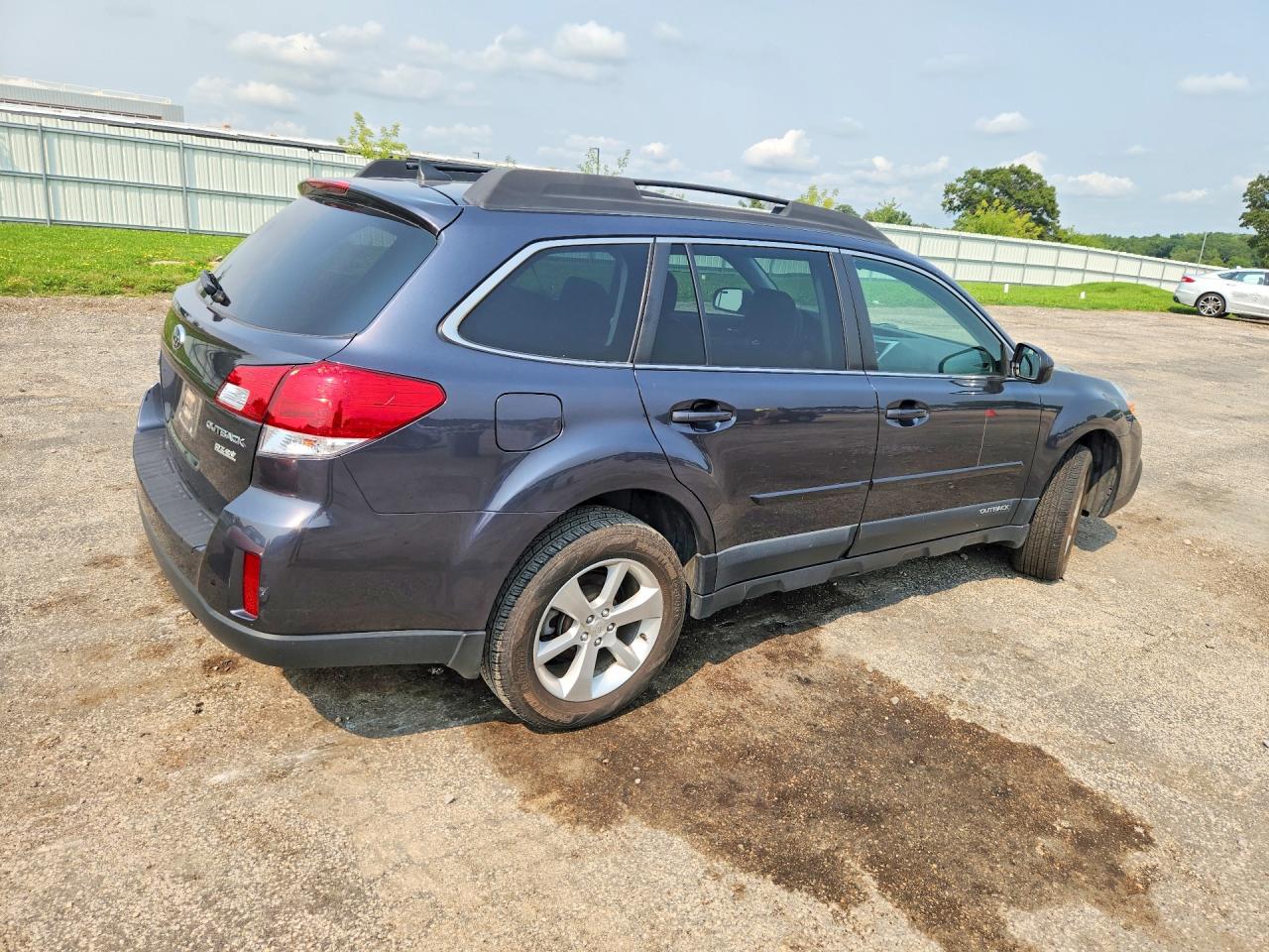 2013 Subaru Outback 2.5i Limited Gray vin: 4S4BRBKCXD3218061