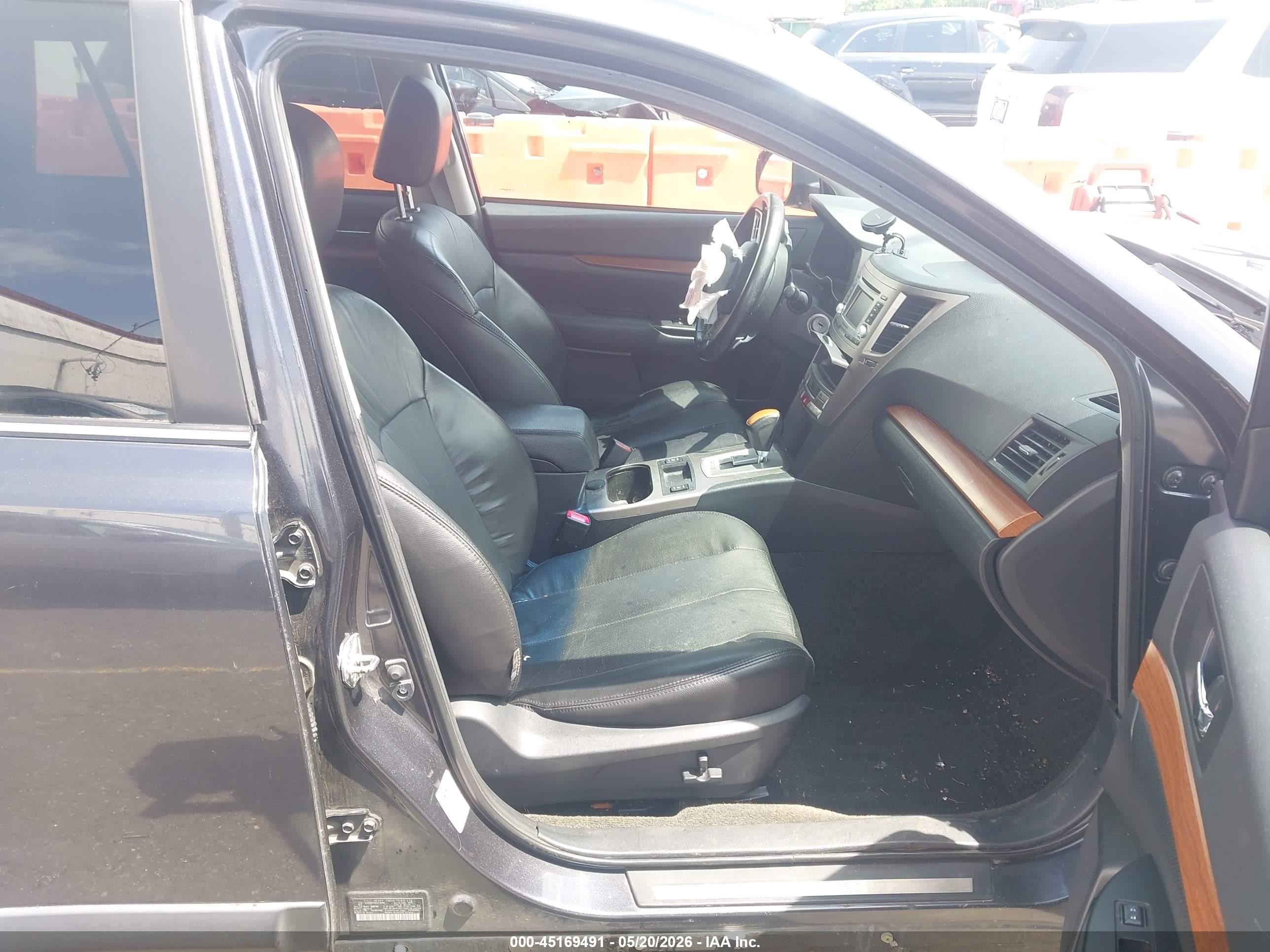 2013 Subaru Outback 2.5i Limited Black vin: 4S4BRBKCXD3279880