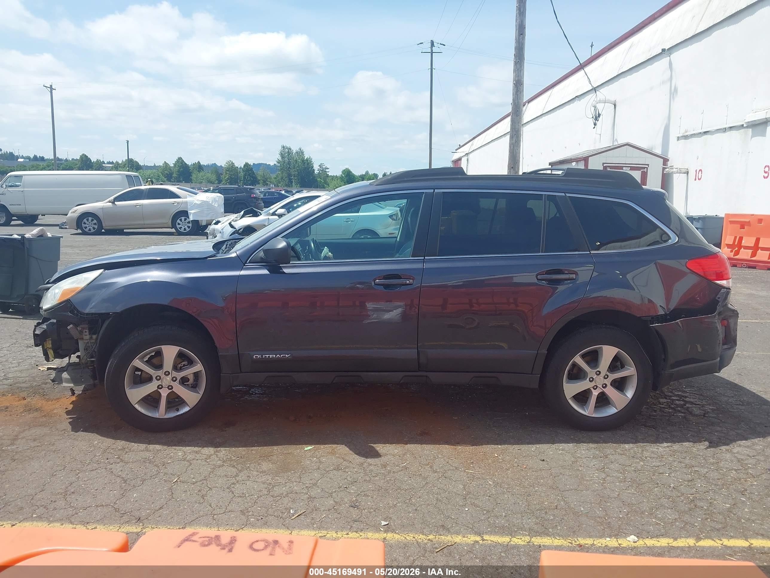 2013 Subaru Outback 2.5i Limited Black vin: 4S4BRBKCXD3279880