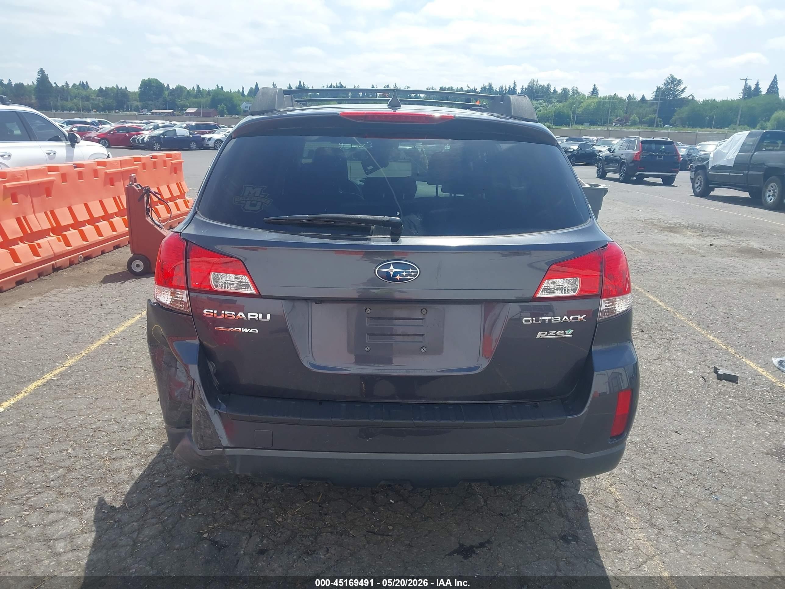 2013 Subaru Outback 2.5i Limited Black vin: 4S4BRBKCXD3279880