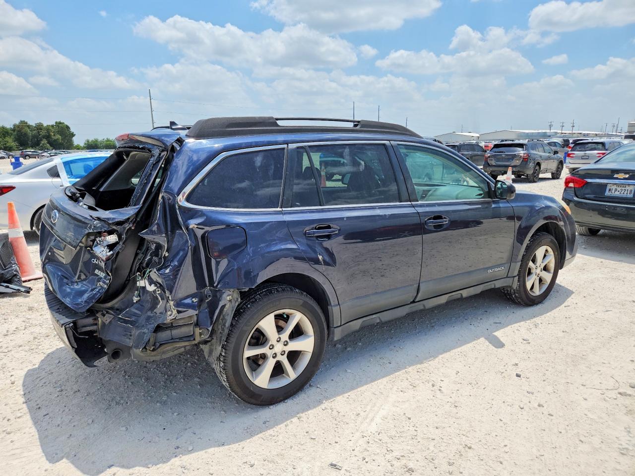 2013 Subaru Outback 2.5i Limited Blue vin: 4S4BRBKCXD3299272