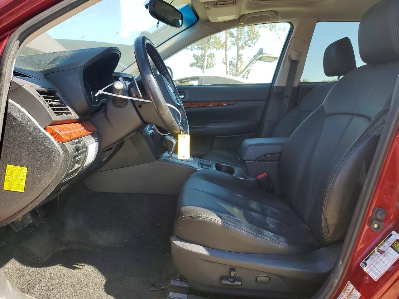 2012 Subaru Outback 2.5i Limited Красный vin: 4S4BRBLC0C3235657