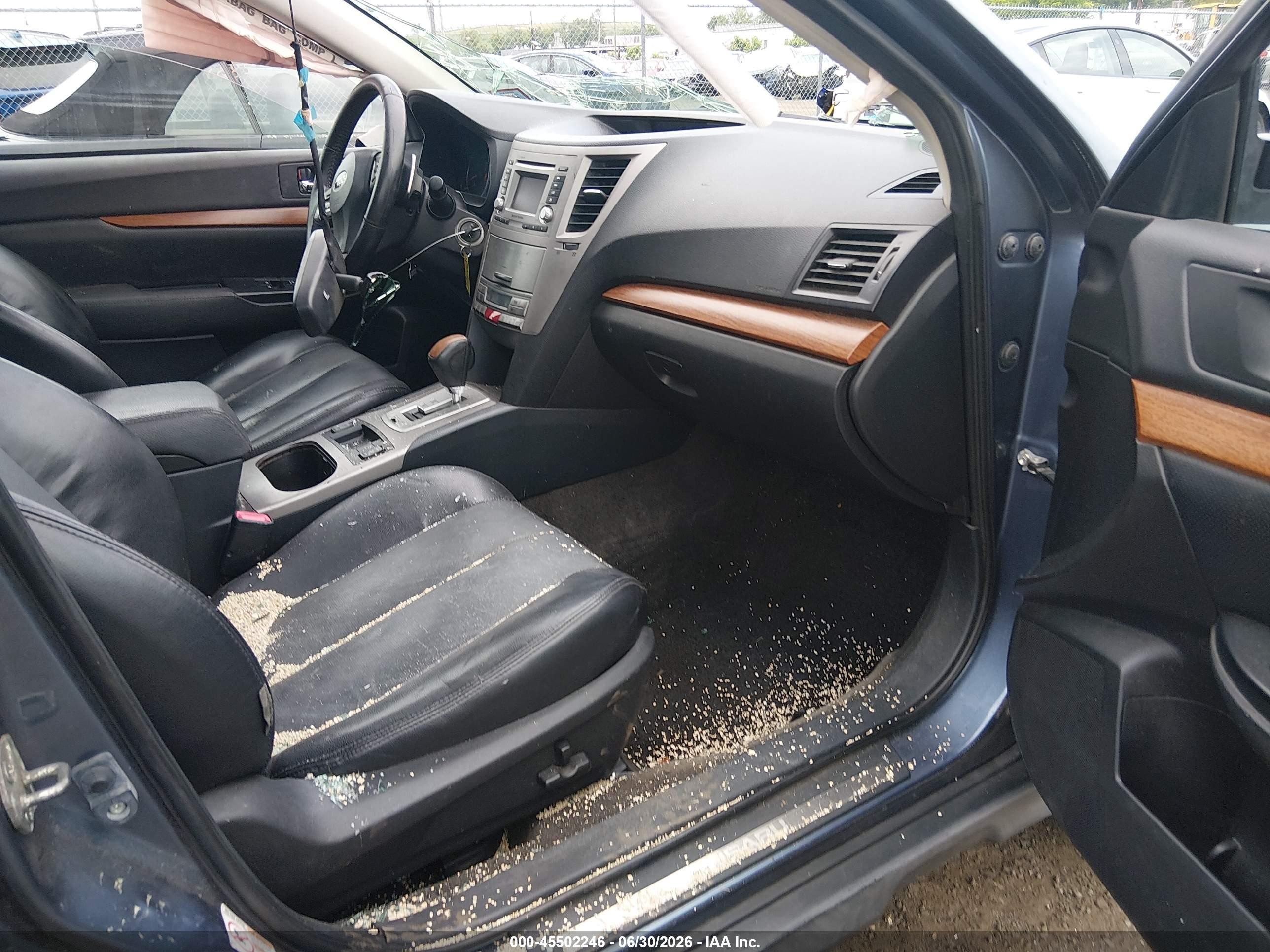 2014 Subaru Outback 2.5i Limited Blue vin: 4S4BRBLC0E3206694