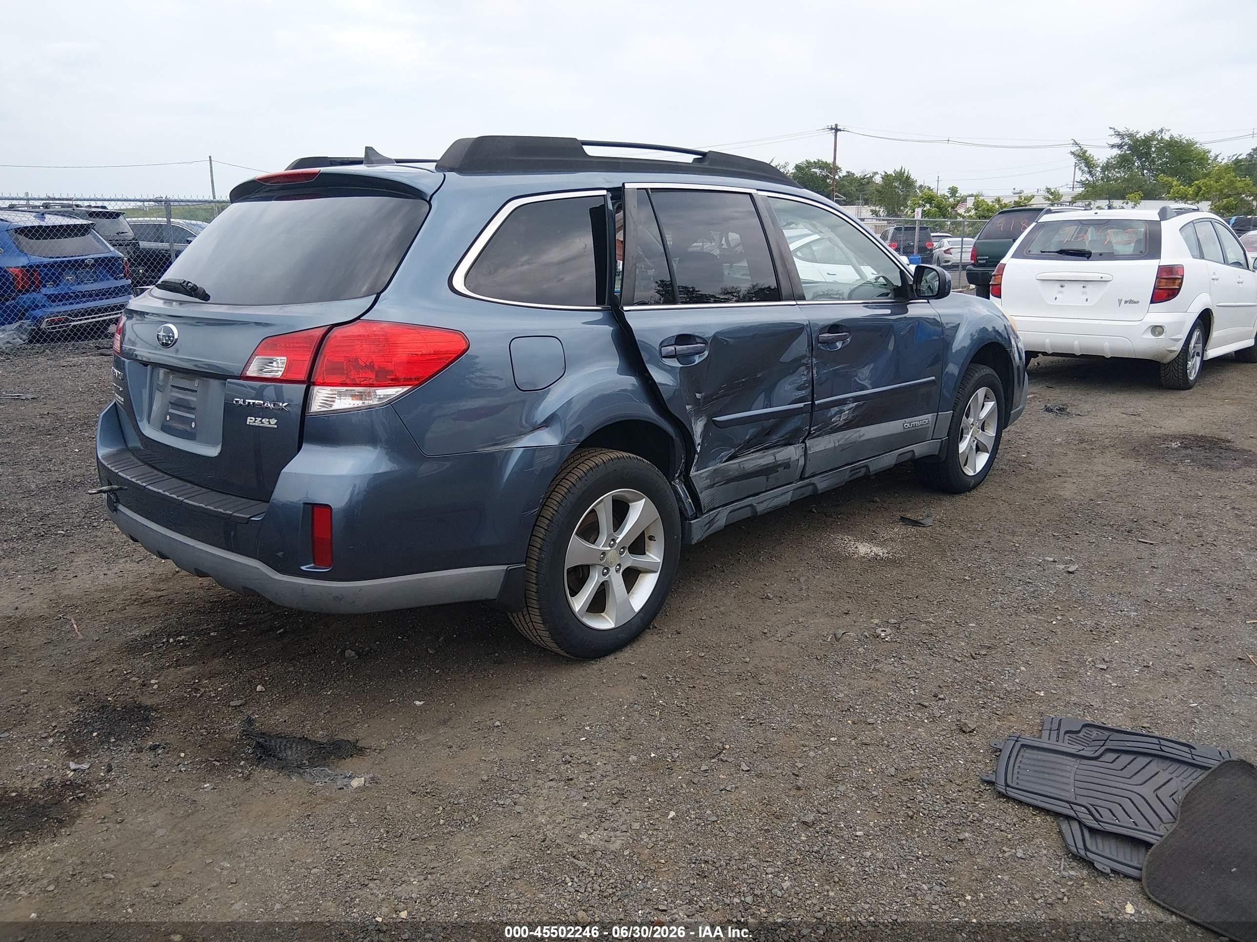 2014 Subaru Outback 2.5i Limited Blue vin: 4S4BRBLC0E3206694