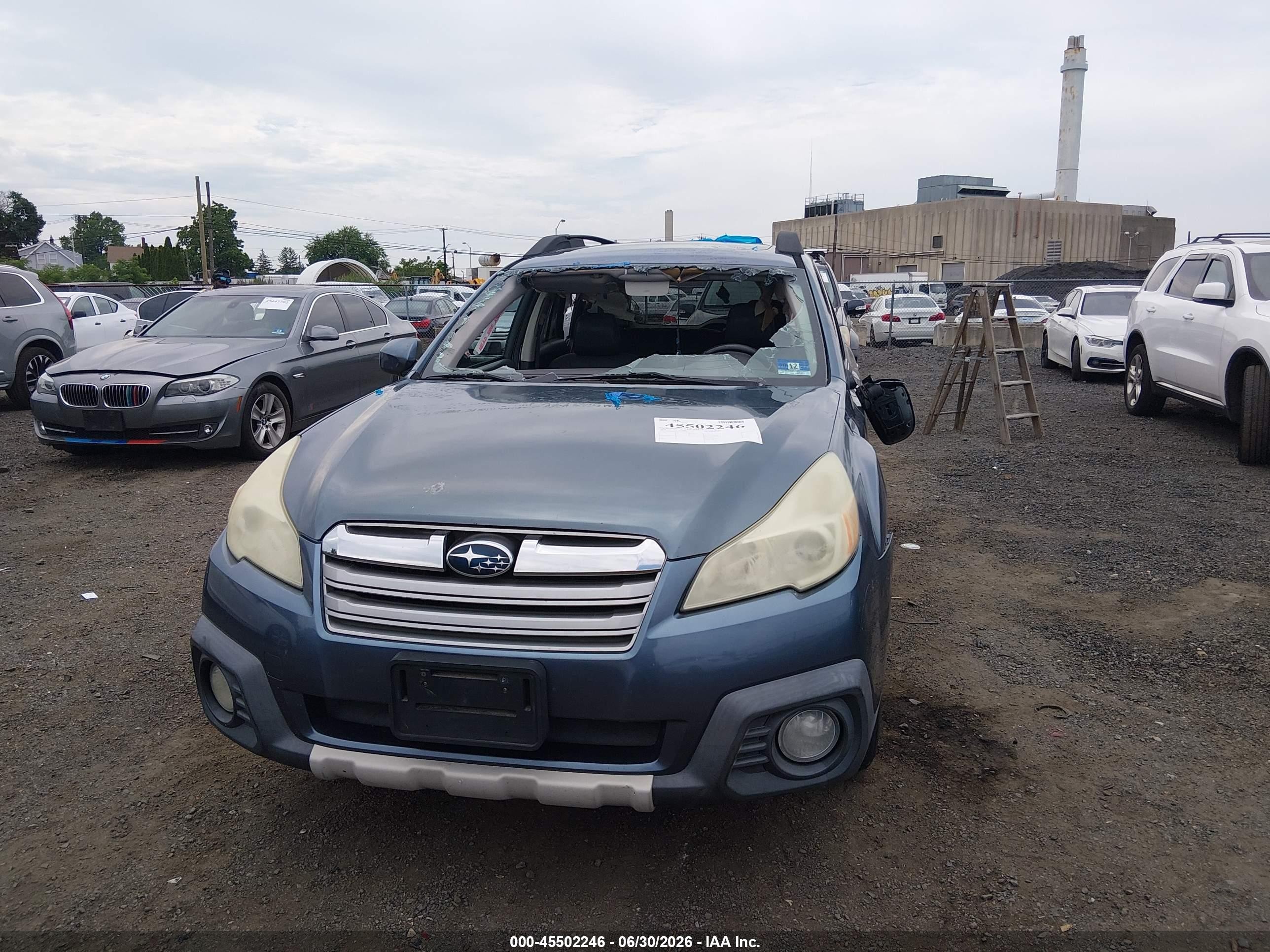 2014 Subaru Outback 2.5i Limited Blue vin: 4S4BRBLC0E3206694
