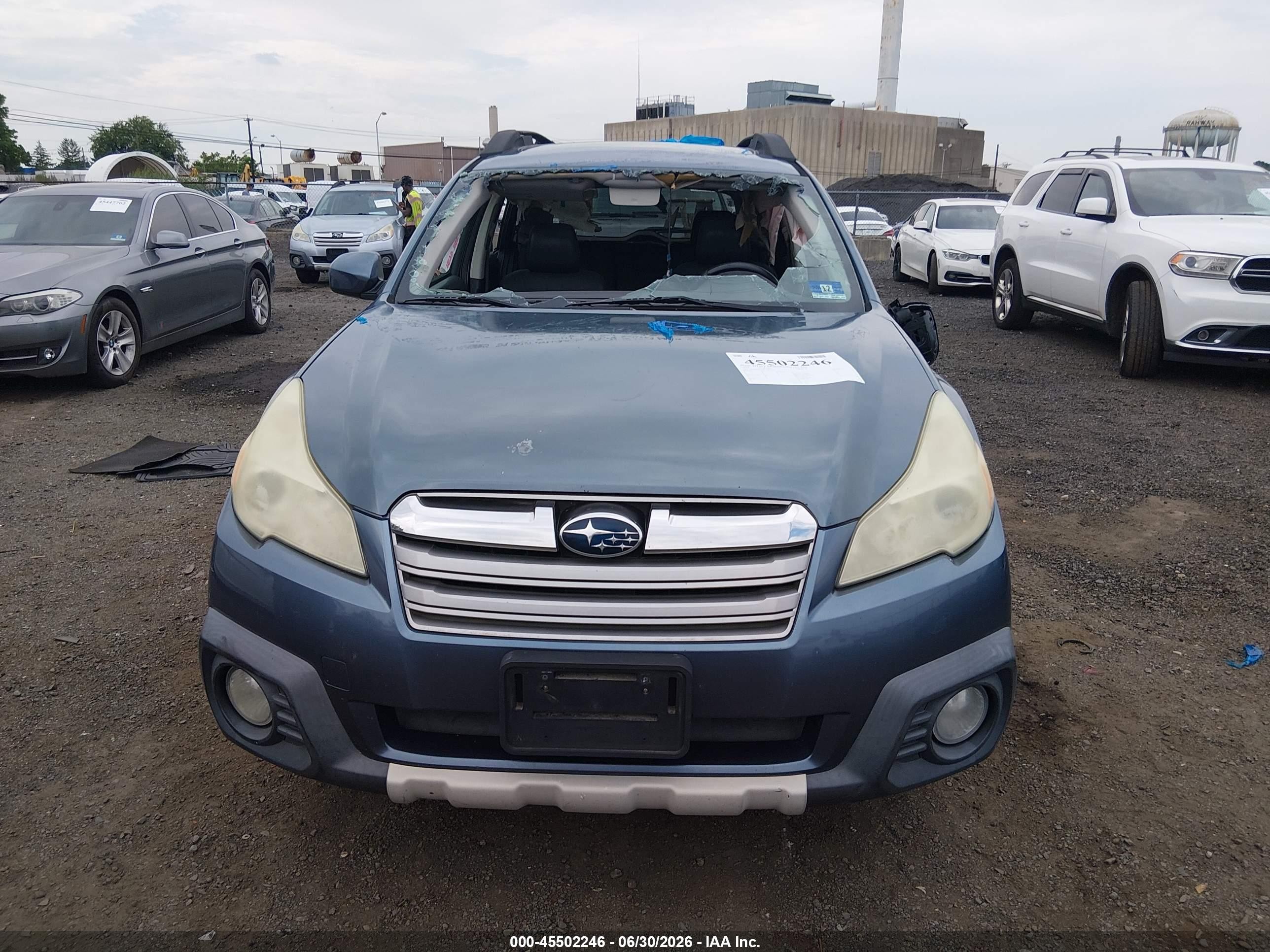 2014 Subaru Outback 2.5i Limited Blue vin: 4S4BRBLC0E3206694