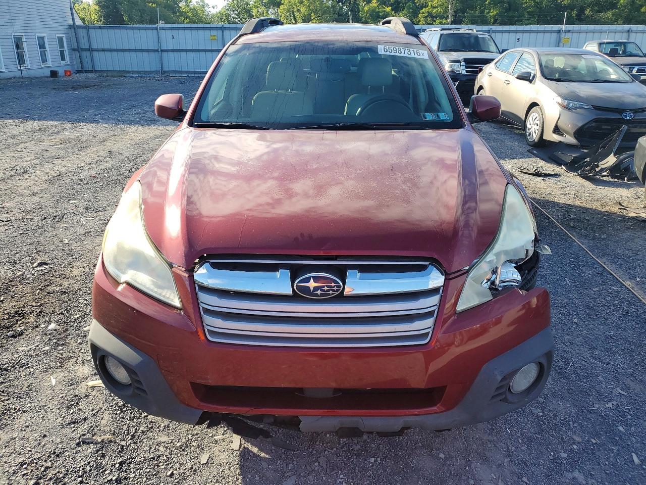 2014 Subaru Outback 2.5i Limited Red vin: 4S4BRBLC0E3305287