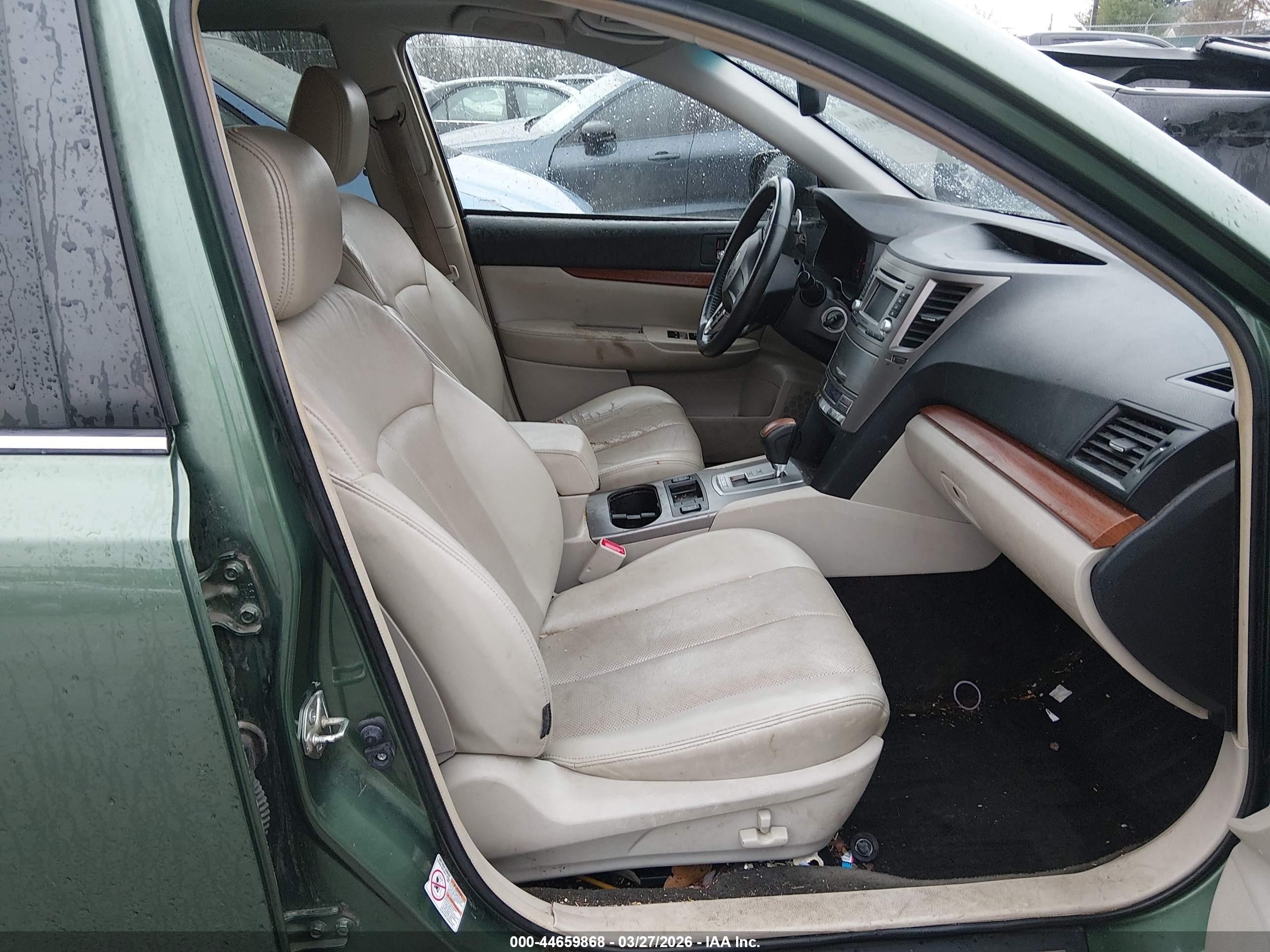 2014 Subaru Outback 2.5i Limited Green vin: 4S4BRBLC0E3323403
