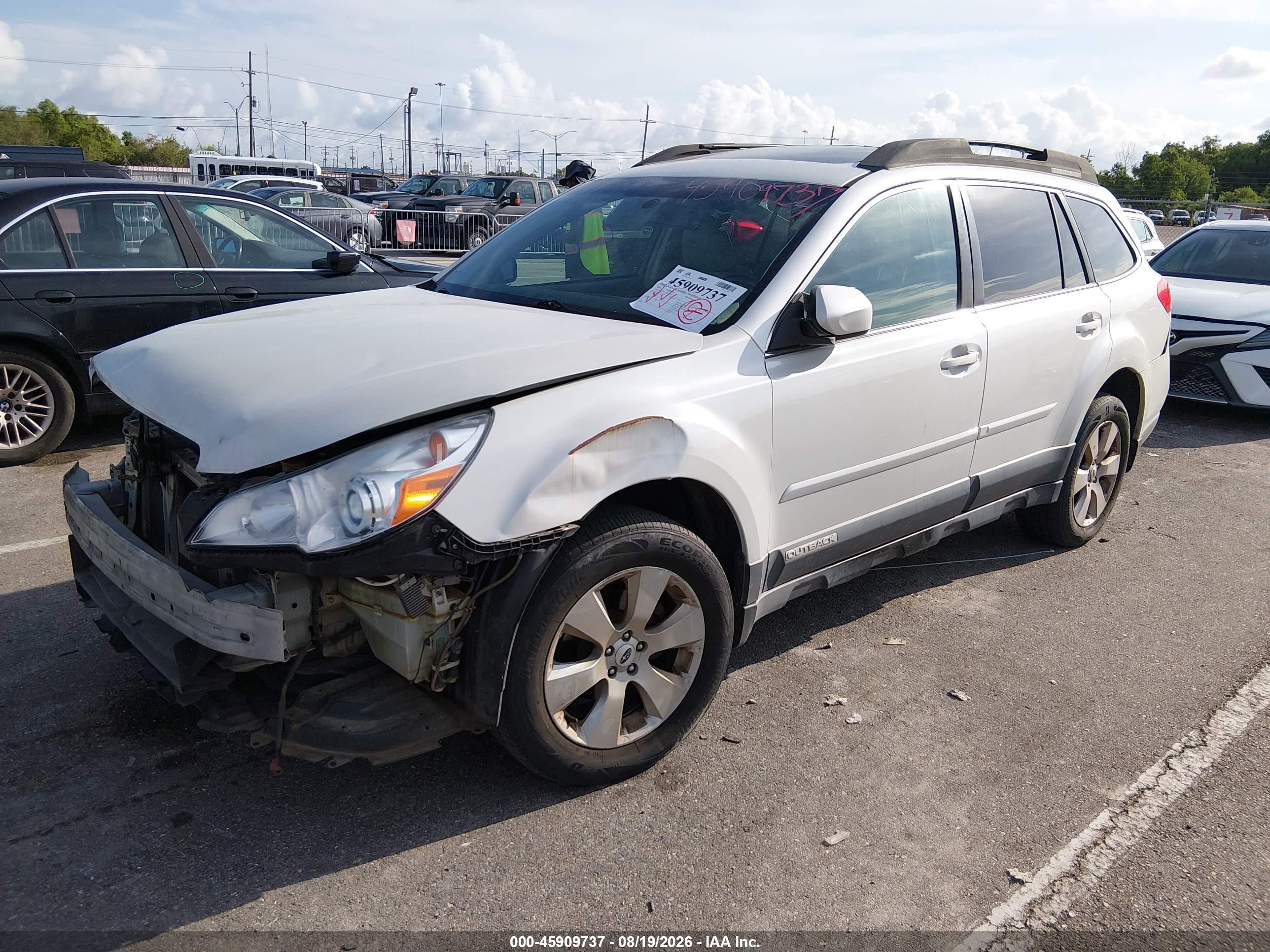 2011 Subaru Outback 2.5i Limited Серебряный vin: 4S4BRBLC1B3432433