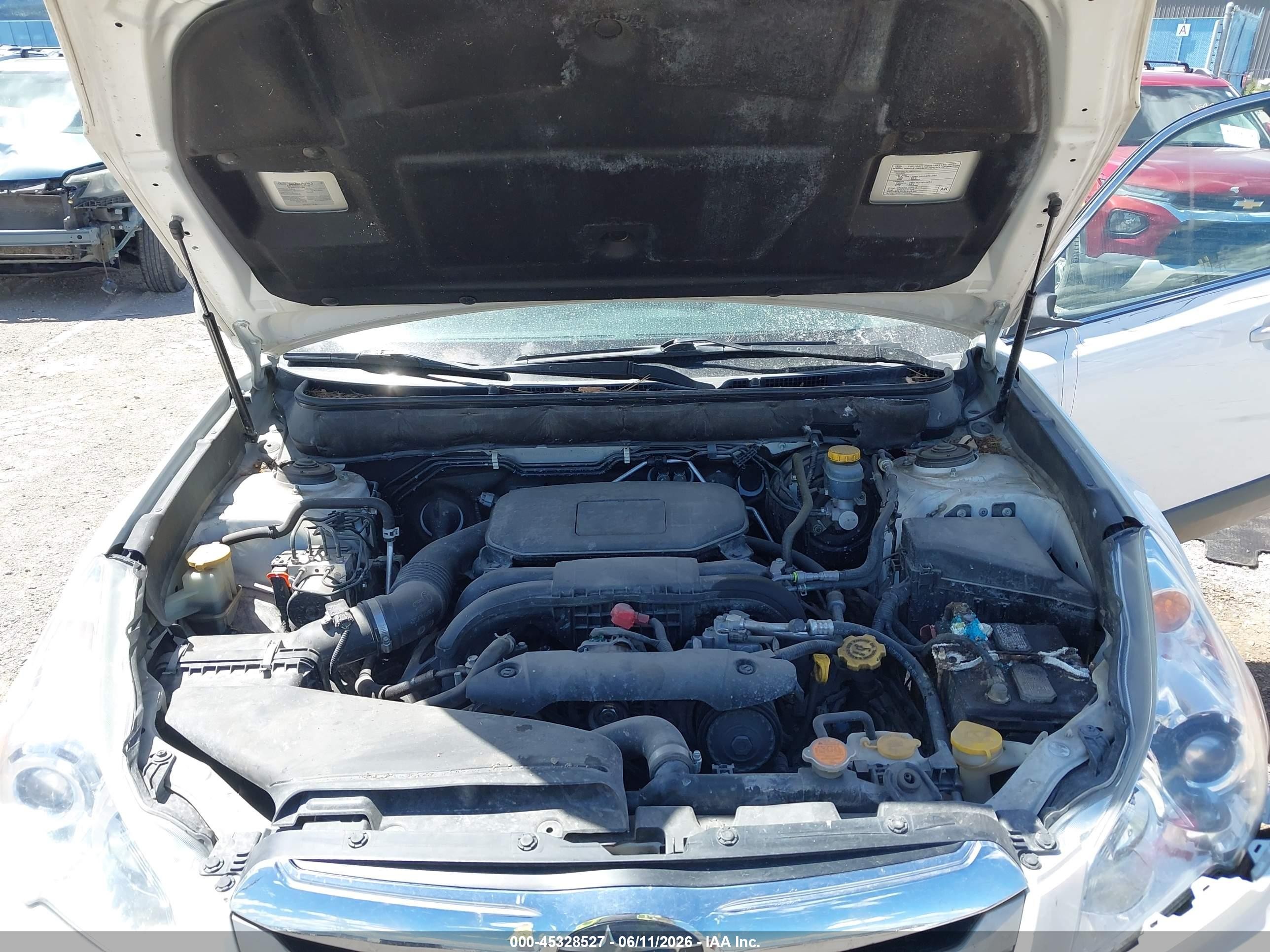 2012 Subaru Outback 2.5i Limited White vin: 4S4BRBLC1C3238504