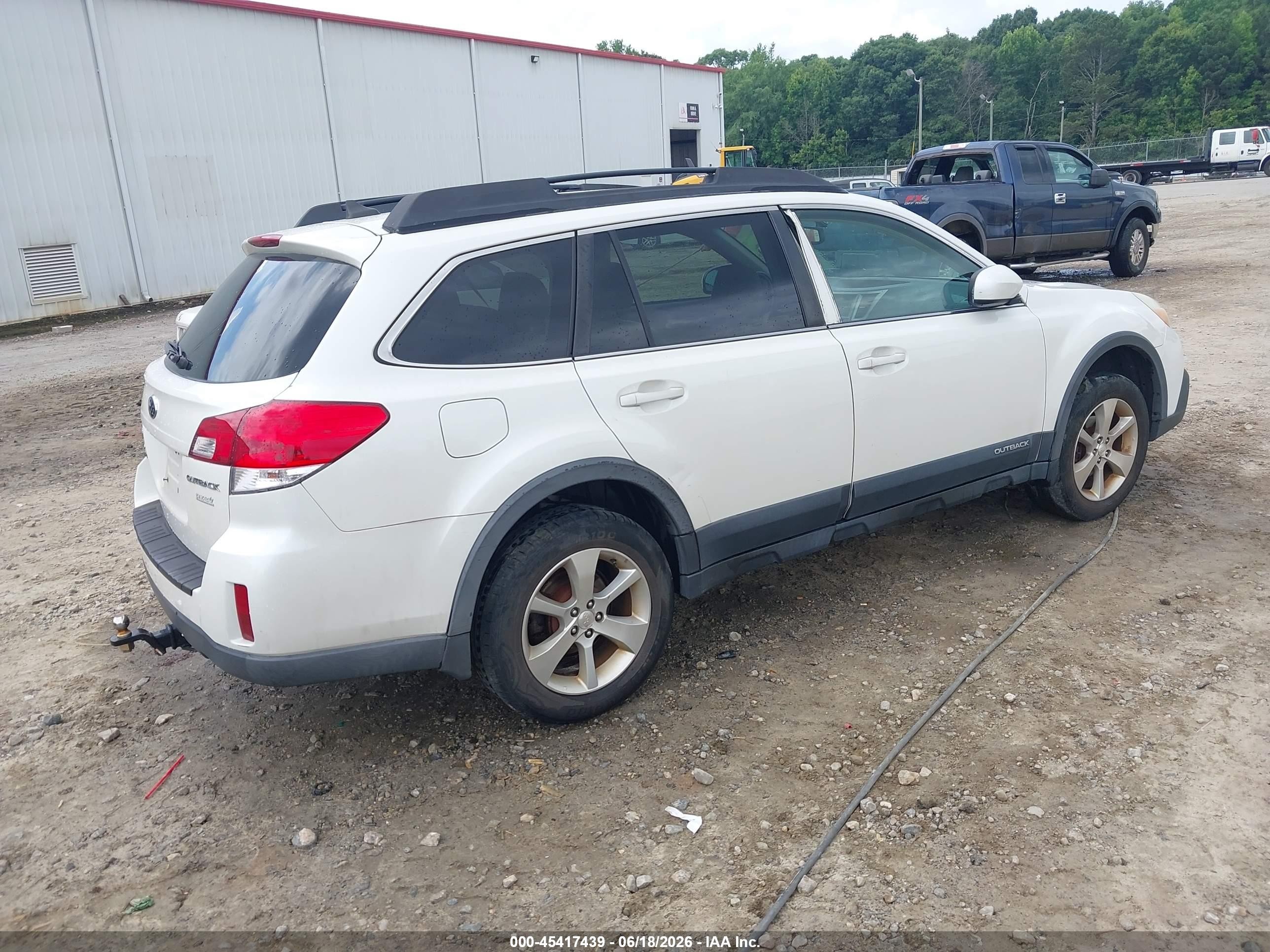 2013 Subaru Outback 2.5i Limited White vin: 4S4BRBLC1D3216312