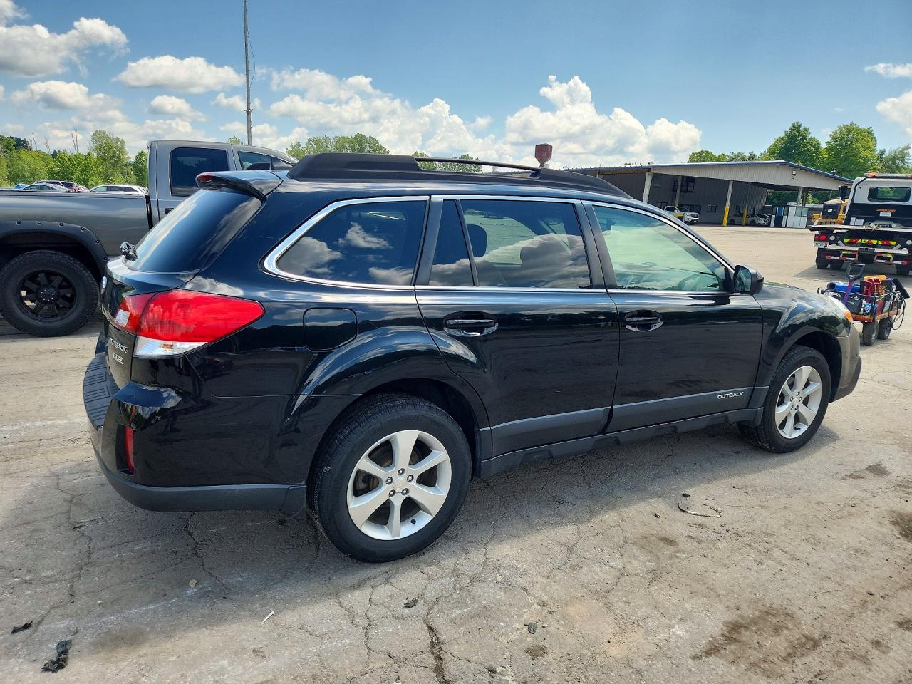 2013 Subaru Outback 2.5i Limited Черный vin: 4S4BRBLC1D3240531