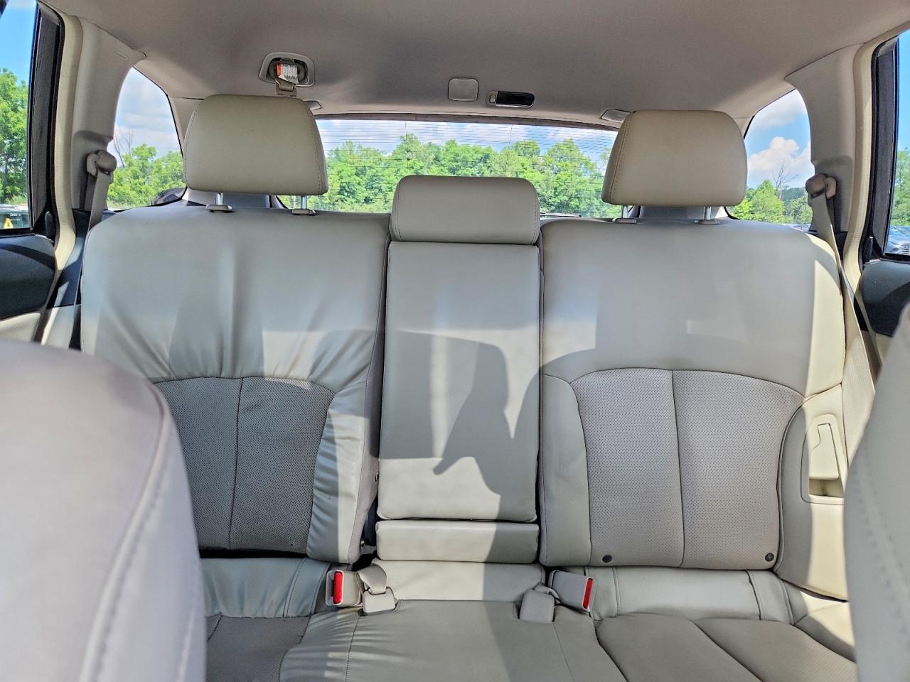 2013 Subaru Outback 2.5i Limited Черный vin: 4S4BRBLC1D3240531