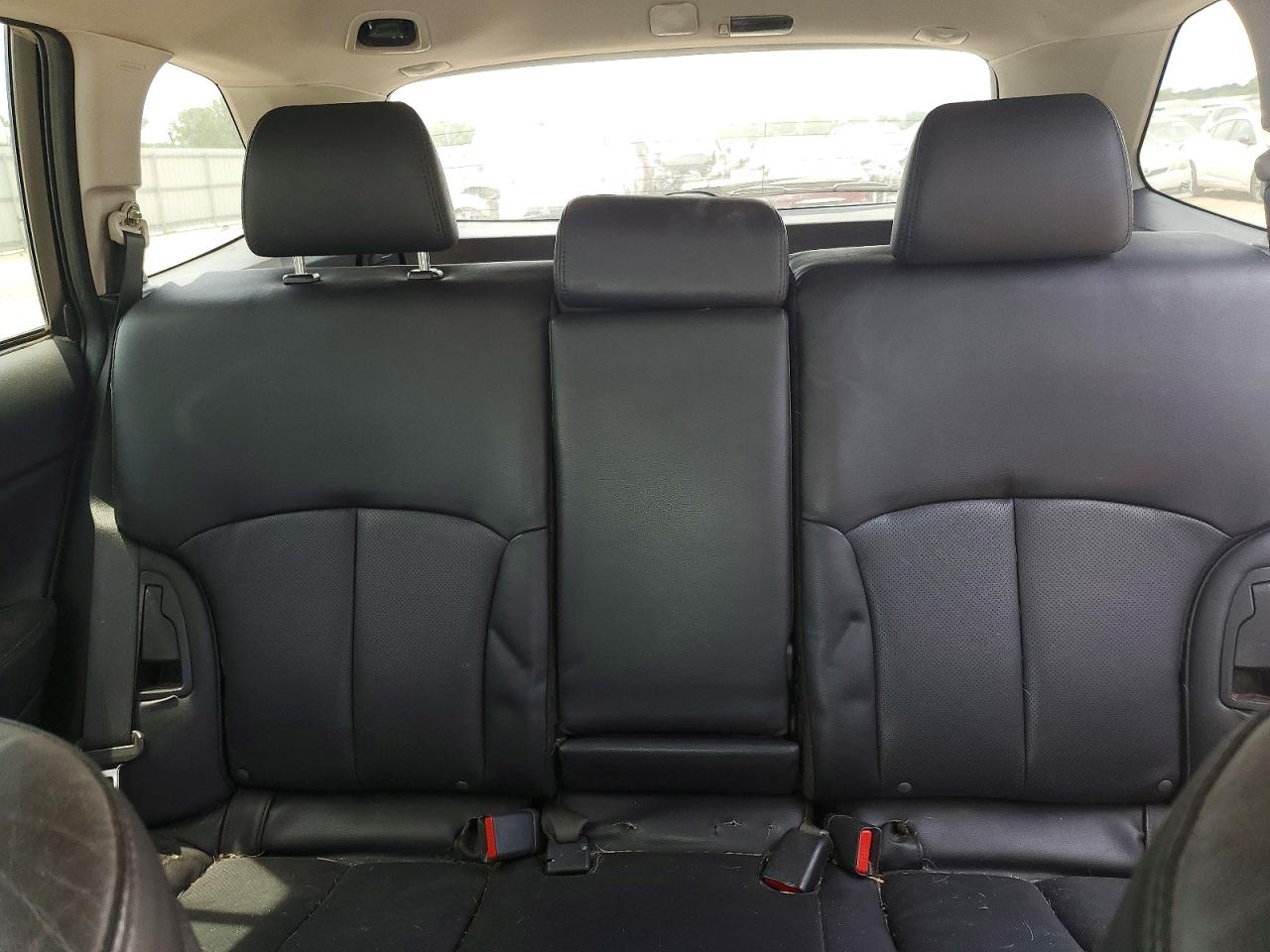 2013 Subaru Outback 2.5i Limited Серебряный vin: 4S4BRBLC1D3307600