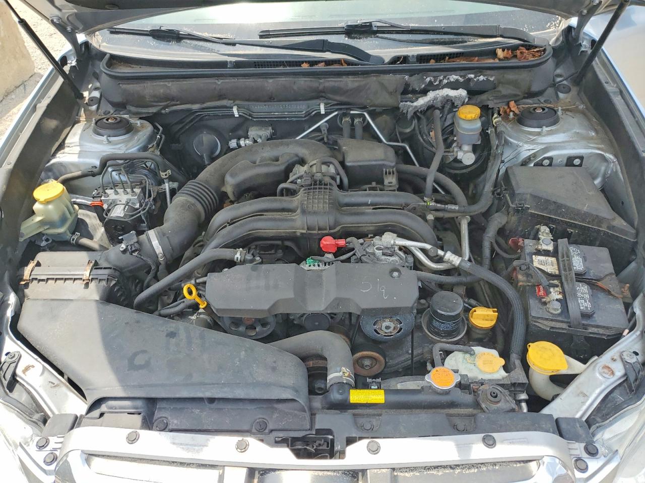 2013 Subaru Outback 2.5i Limited Серебряный vin: 4S4BRBLC1D3307600