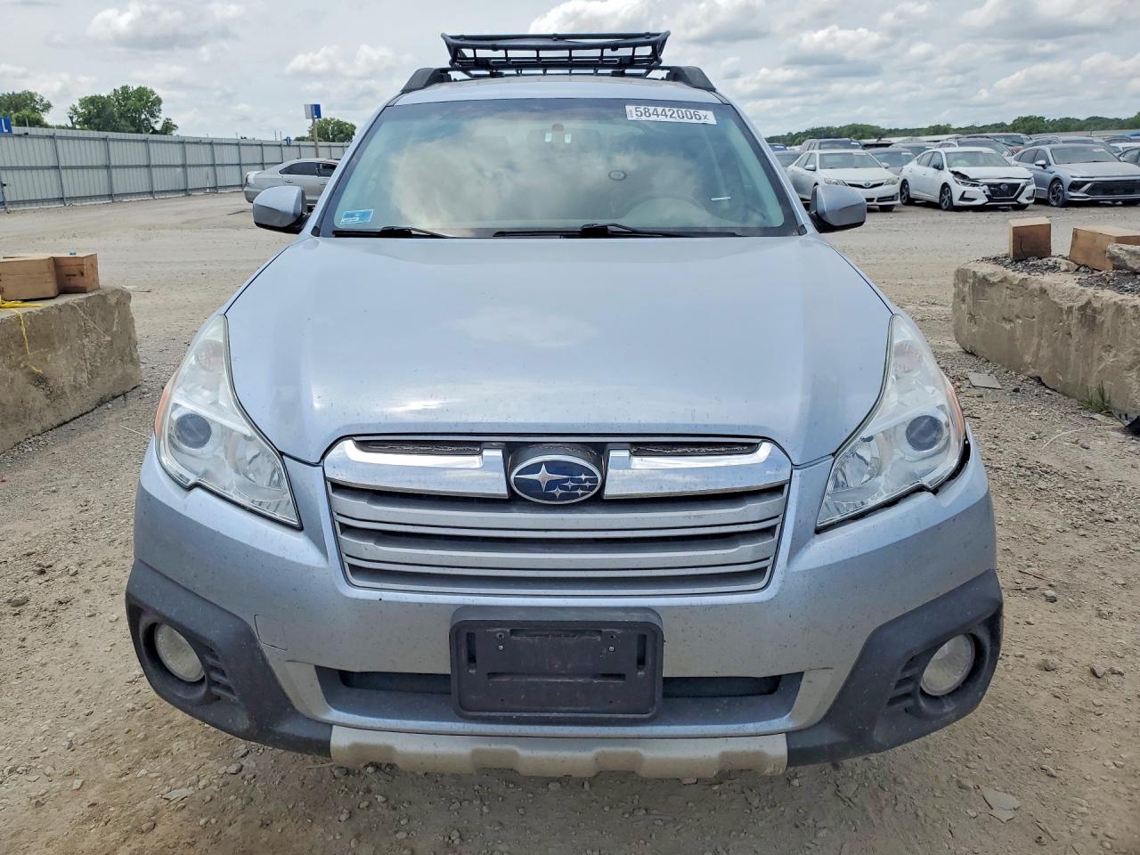 2013 Subaru Outback 2.5i Limited Серебряный vin: 4S4BRBLC1D3307600