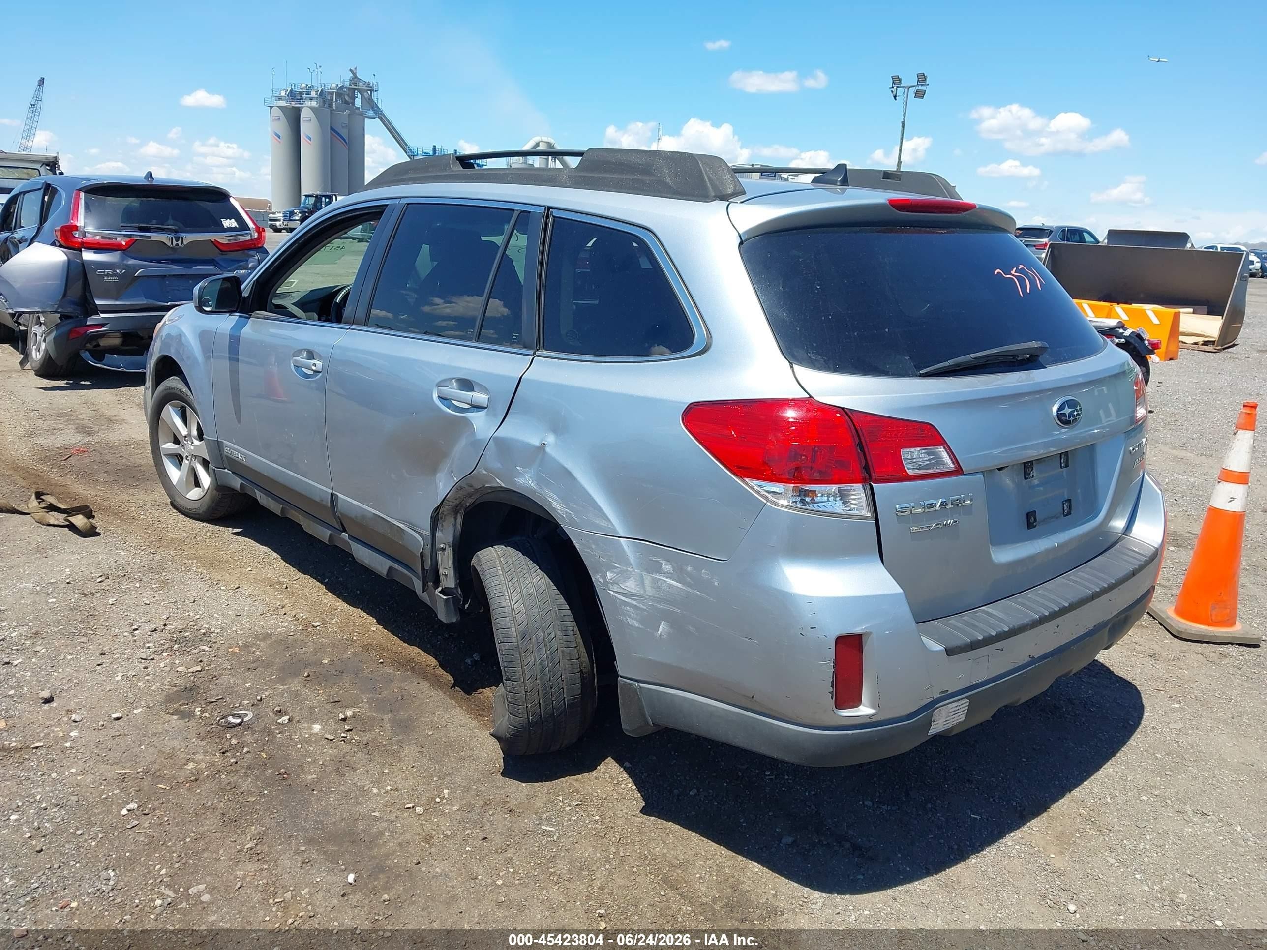 2014 Subaru Outback 2.5i Limited Light Blue vin: 4S4BRBLC1E3302396