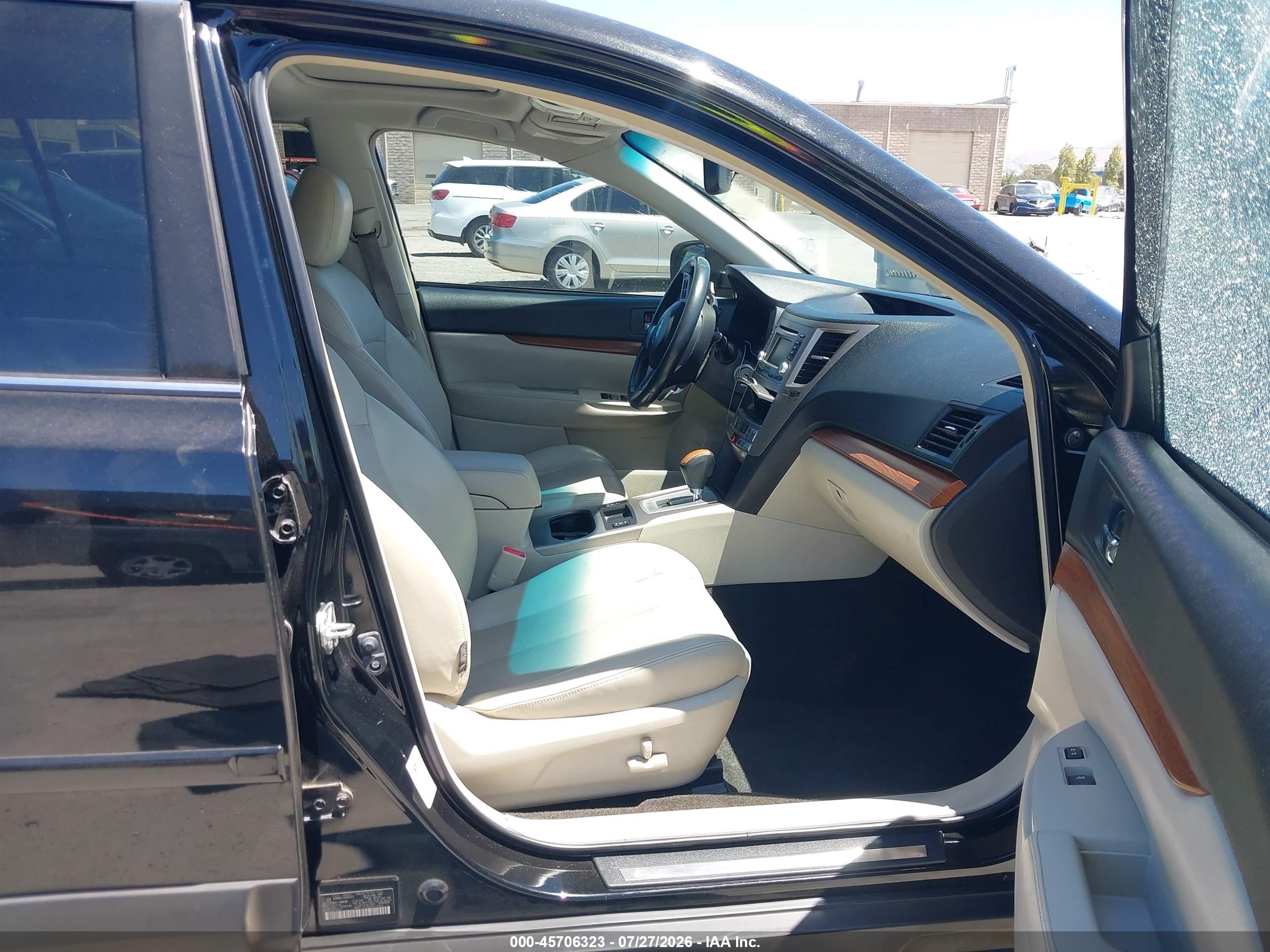 2014 Subaru Outback 2.5i Limited Black vin: 4S4BRBLC1E3305217