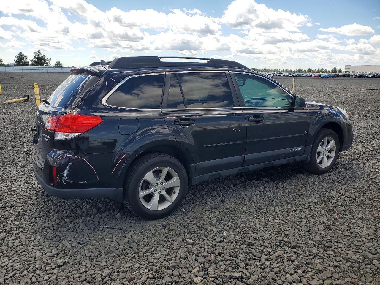 2013 Subaru Outback 2.5i Limited Black vin: 4S4BRBLC2D3205626