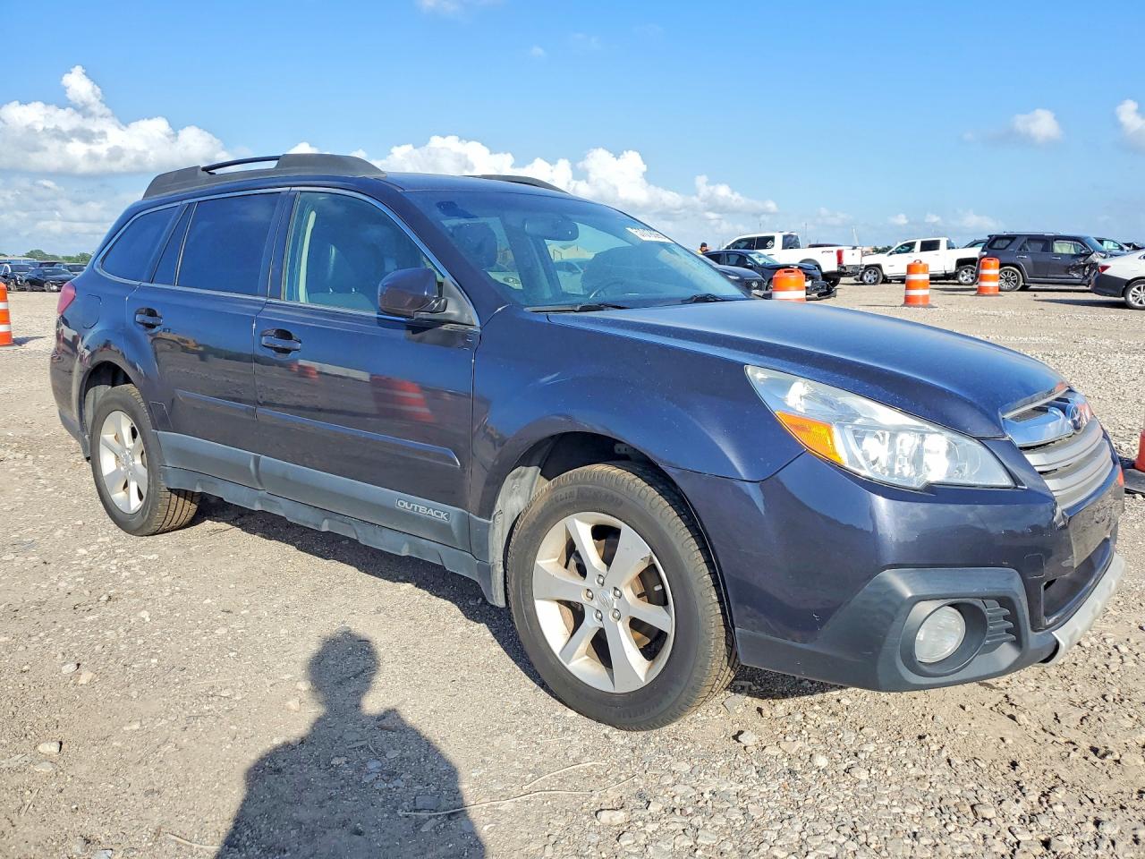 2013 Subaru Outback 2.5i Limited Gray vin: 4S4BRBLC2D3228002