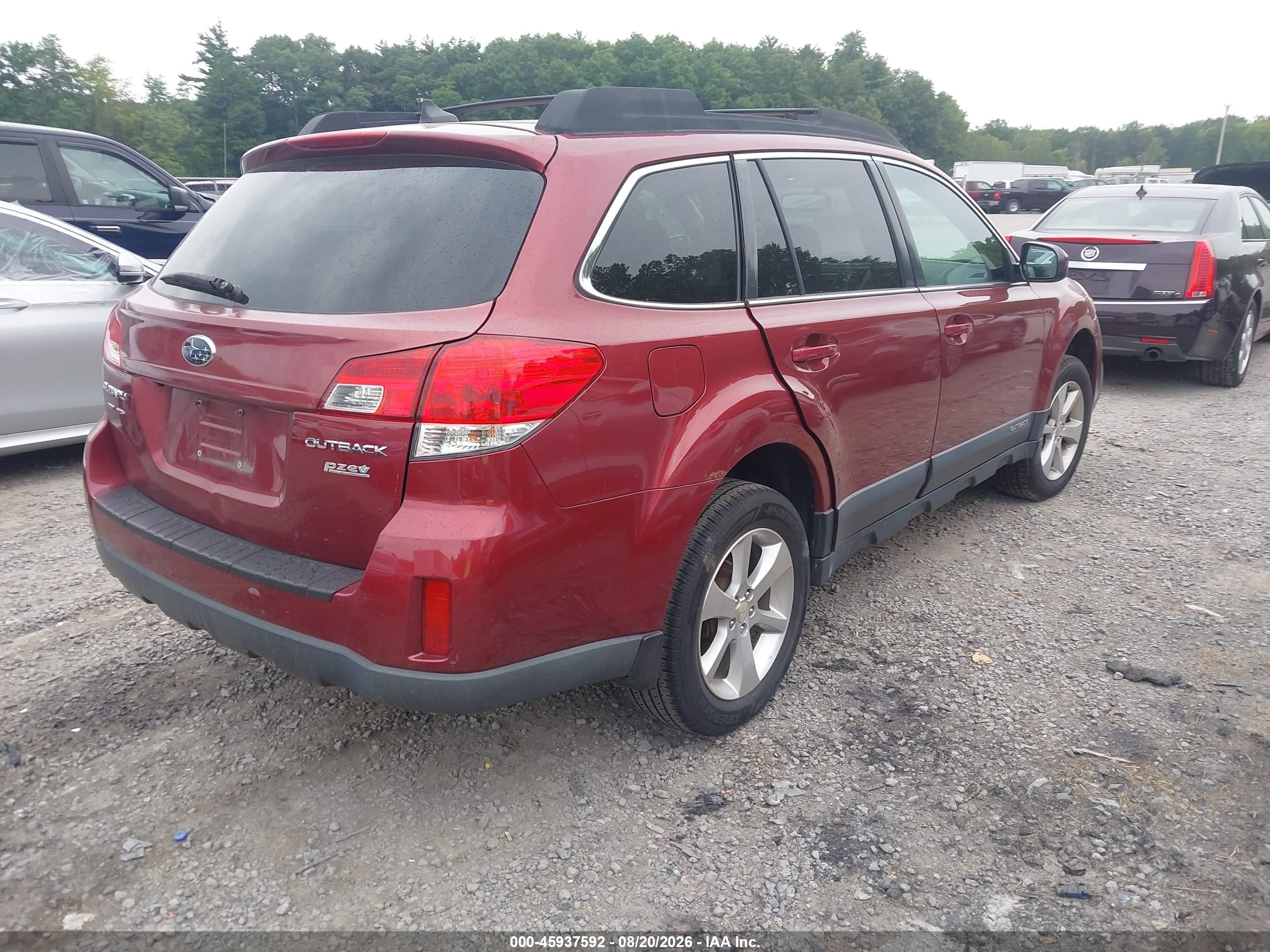 2014 Subaru Outback 2.5i Limited Red vin: 4S4BRBLC2E3202940